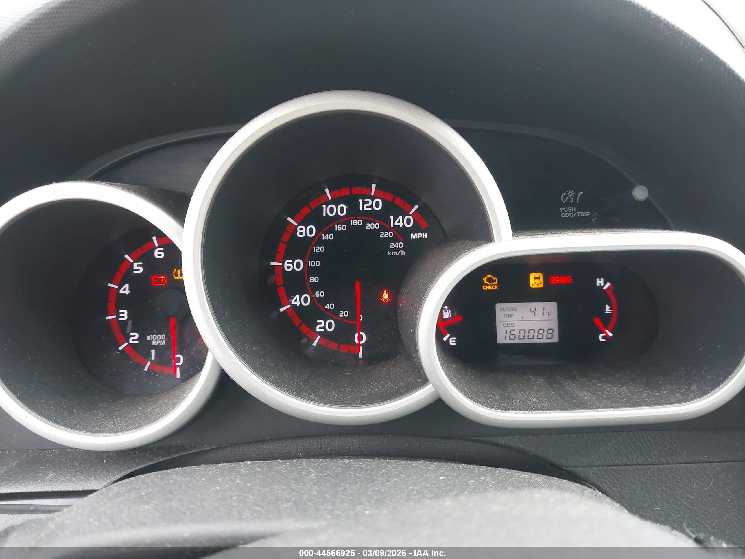 TOYOTA MATRIX image 7