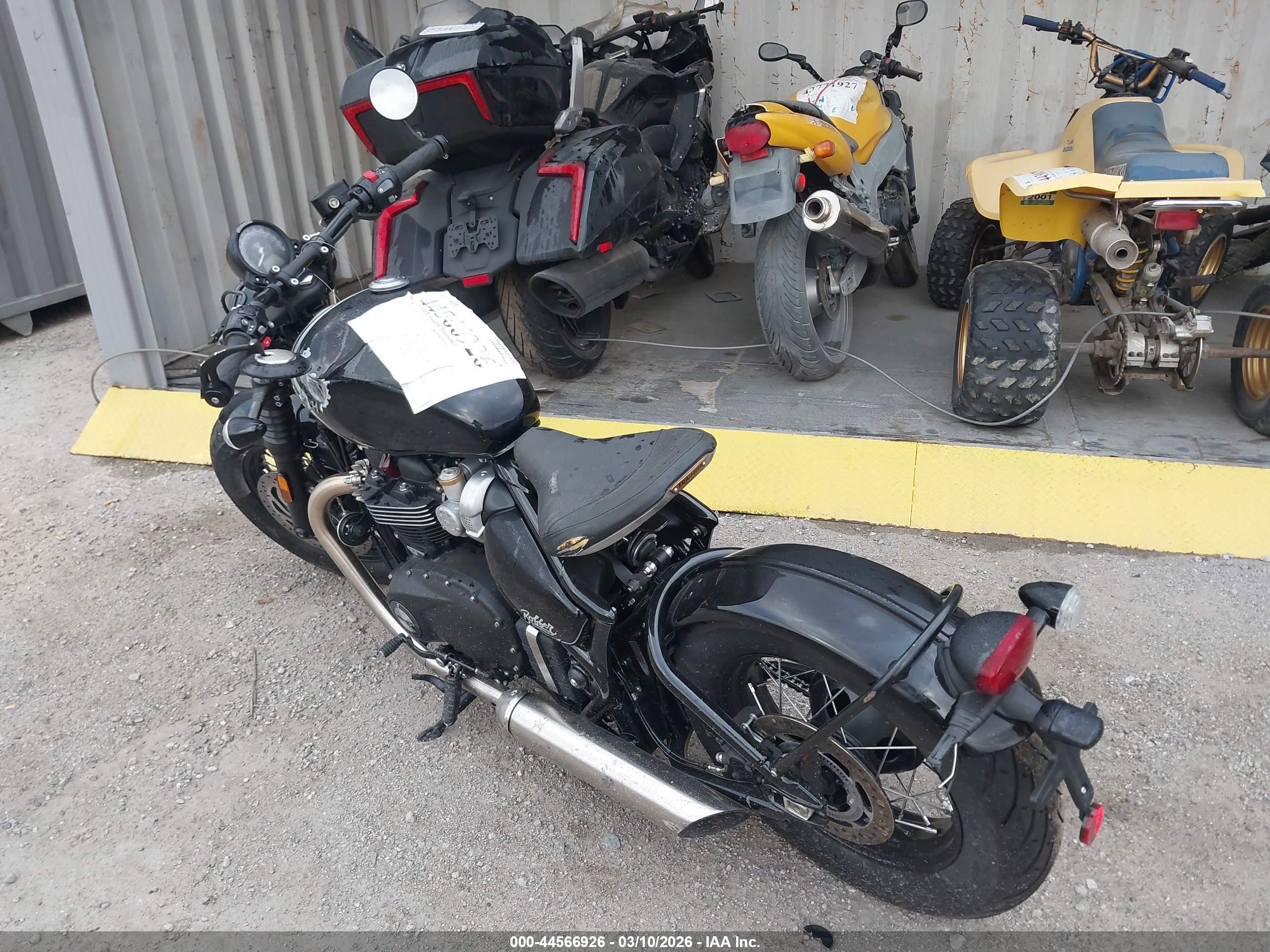 TRIUMPH MOTORCYCLE image 3