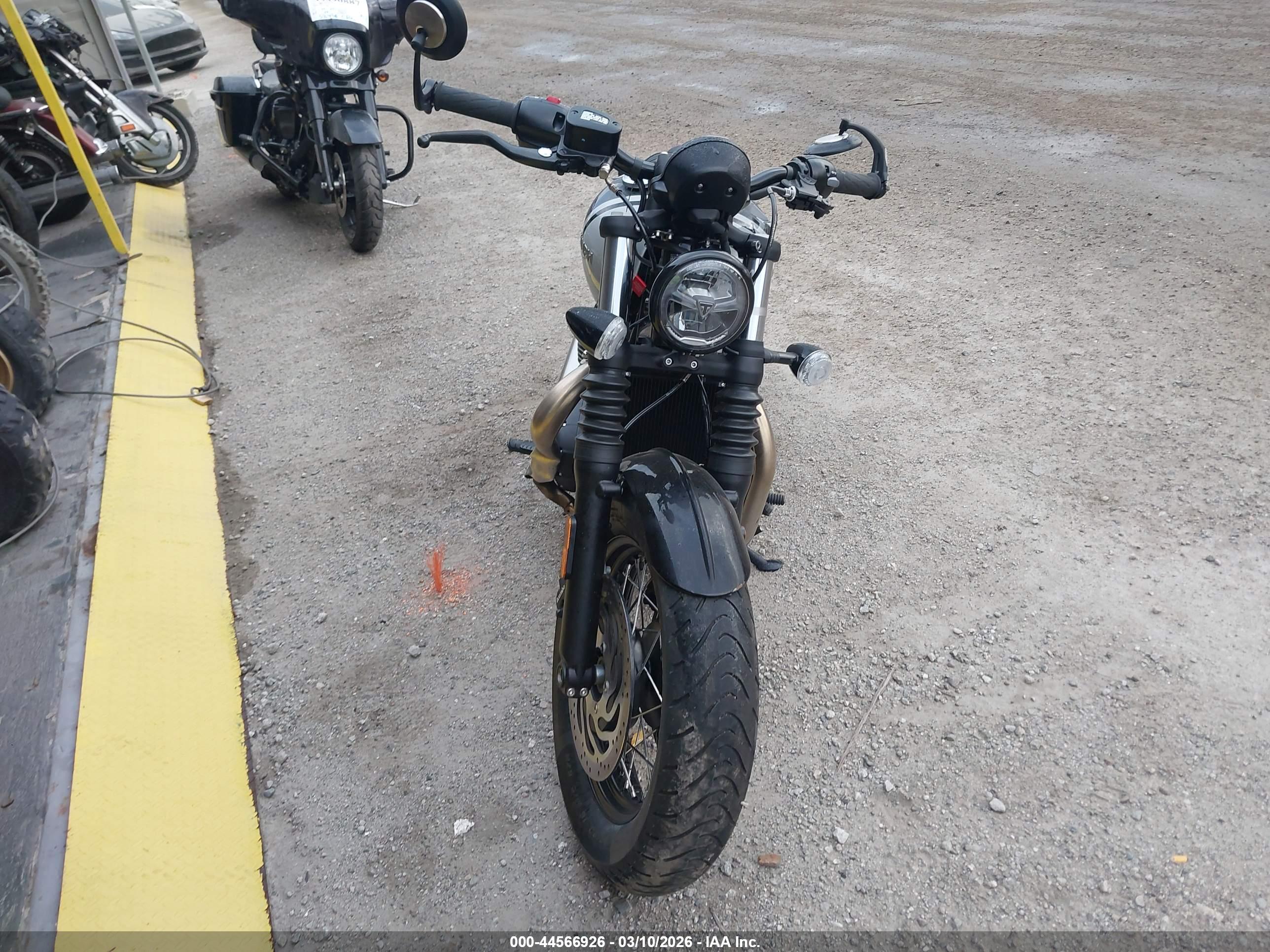 TRIUMPH MOTORCYCLE image 5
