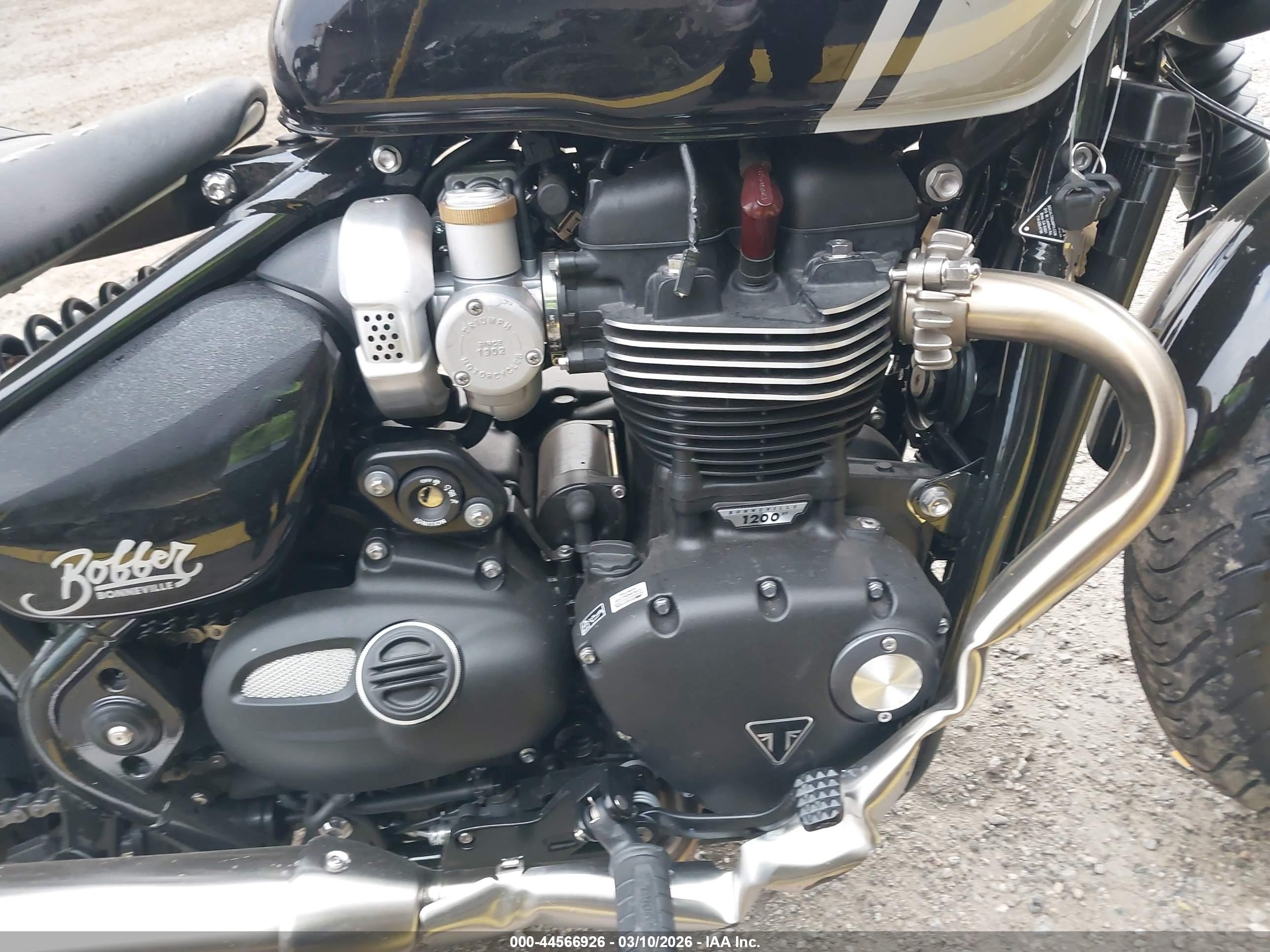 TRIUMPH MOTORCYCLE image 8