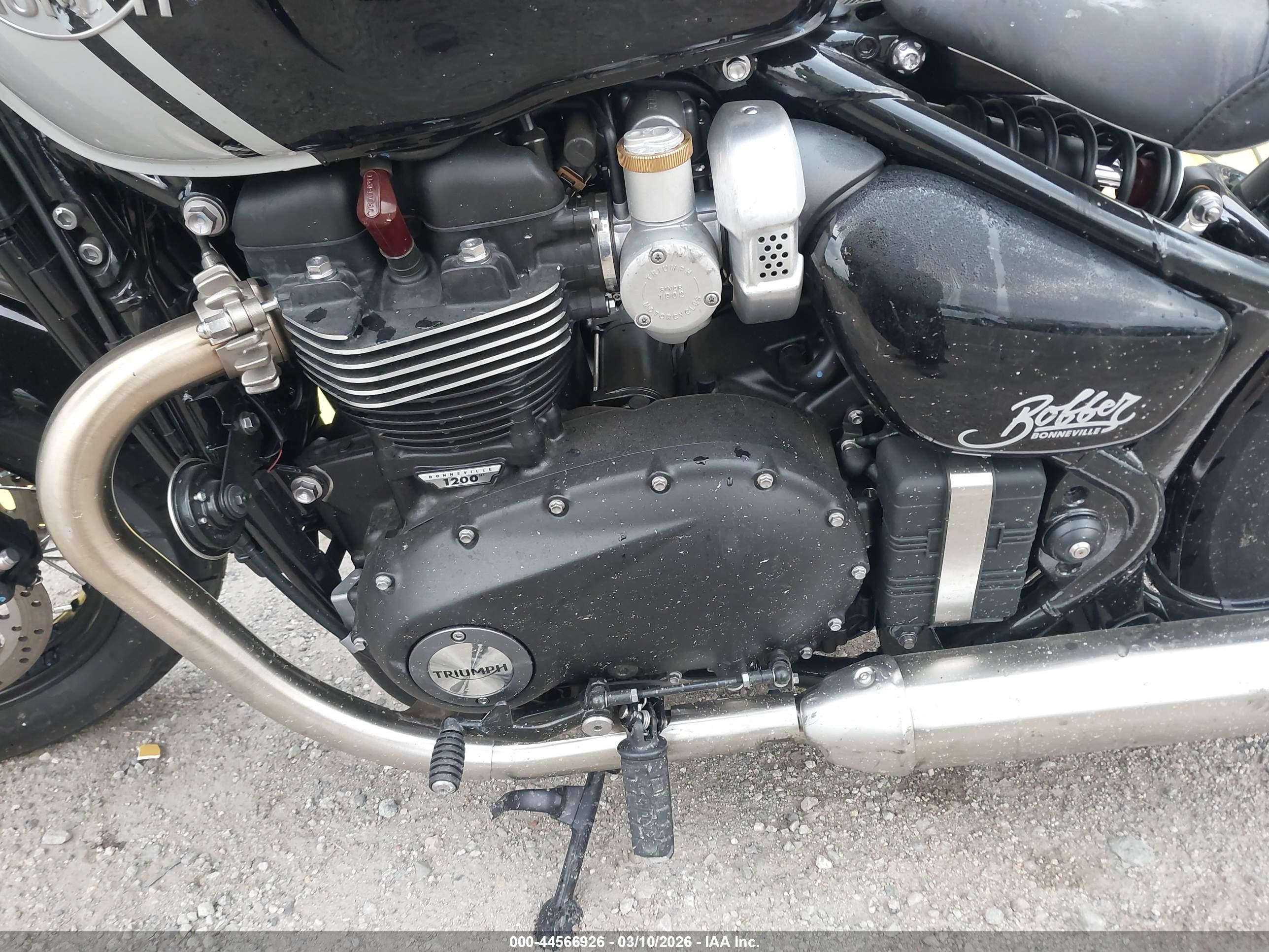 TRIUMPH MOTORCYCLE image 9