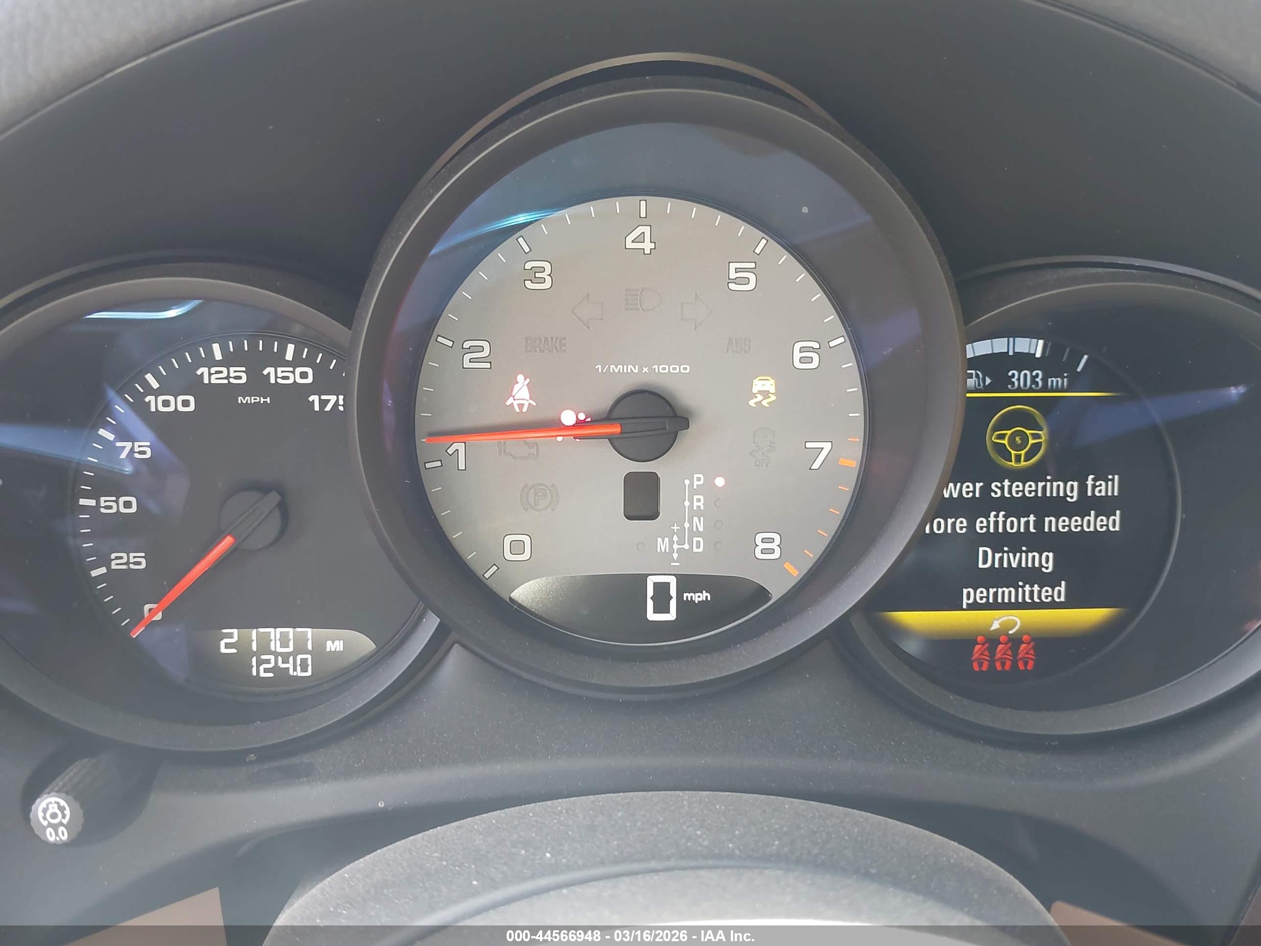 PORSCHE MACAN image 7
