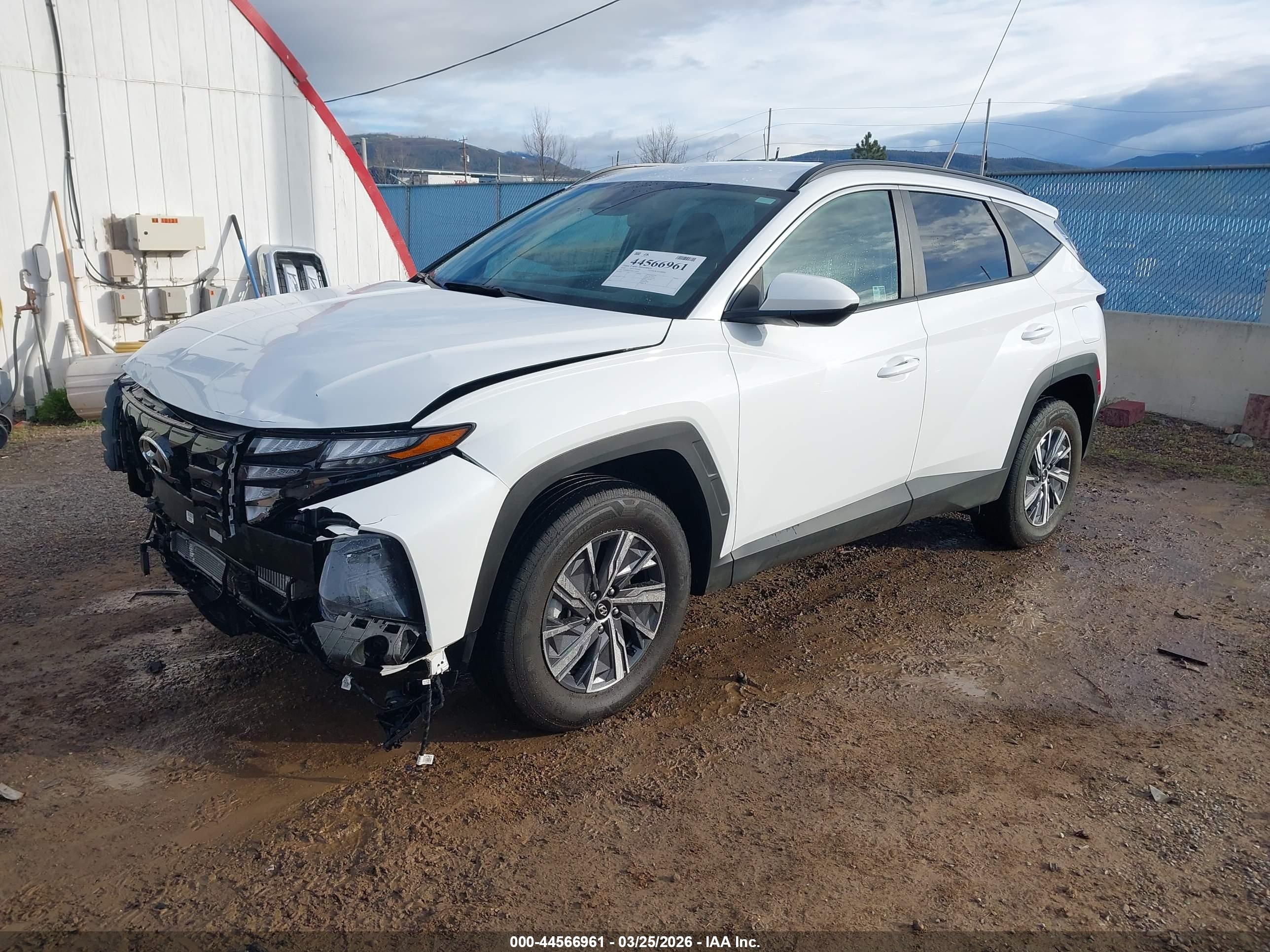 HYUNDAI TUCSON image 2