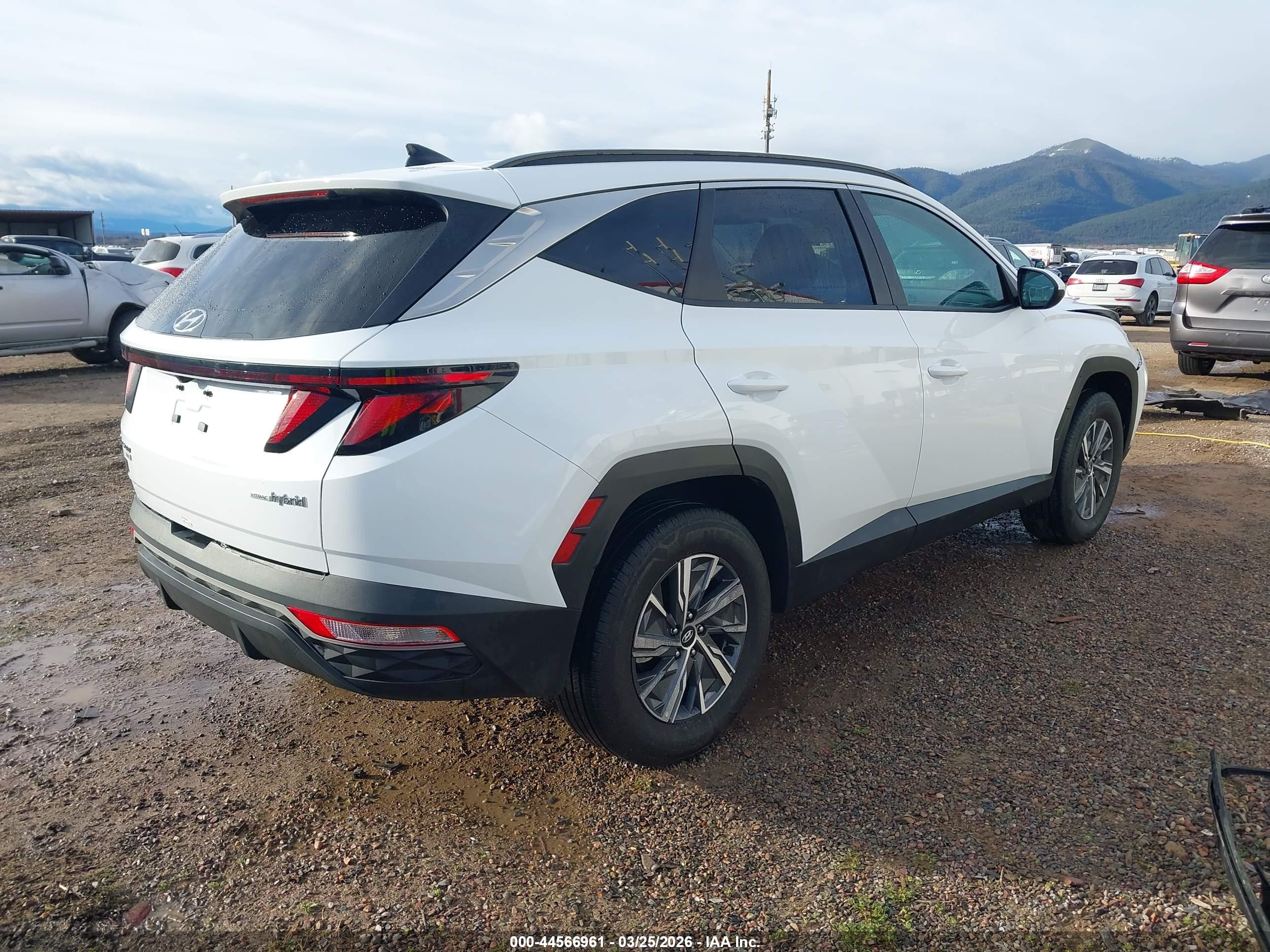 HYUNDAI TUCSON image 4