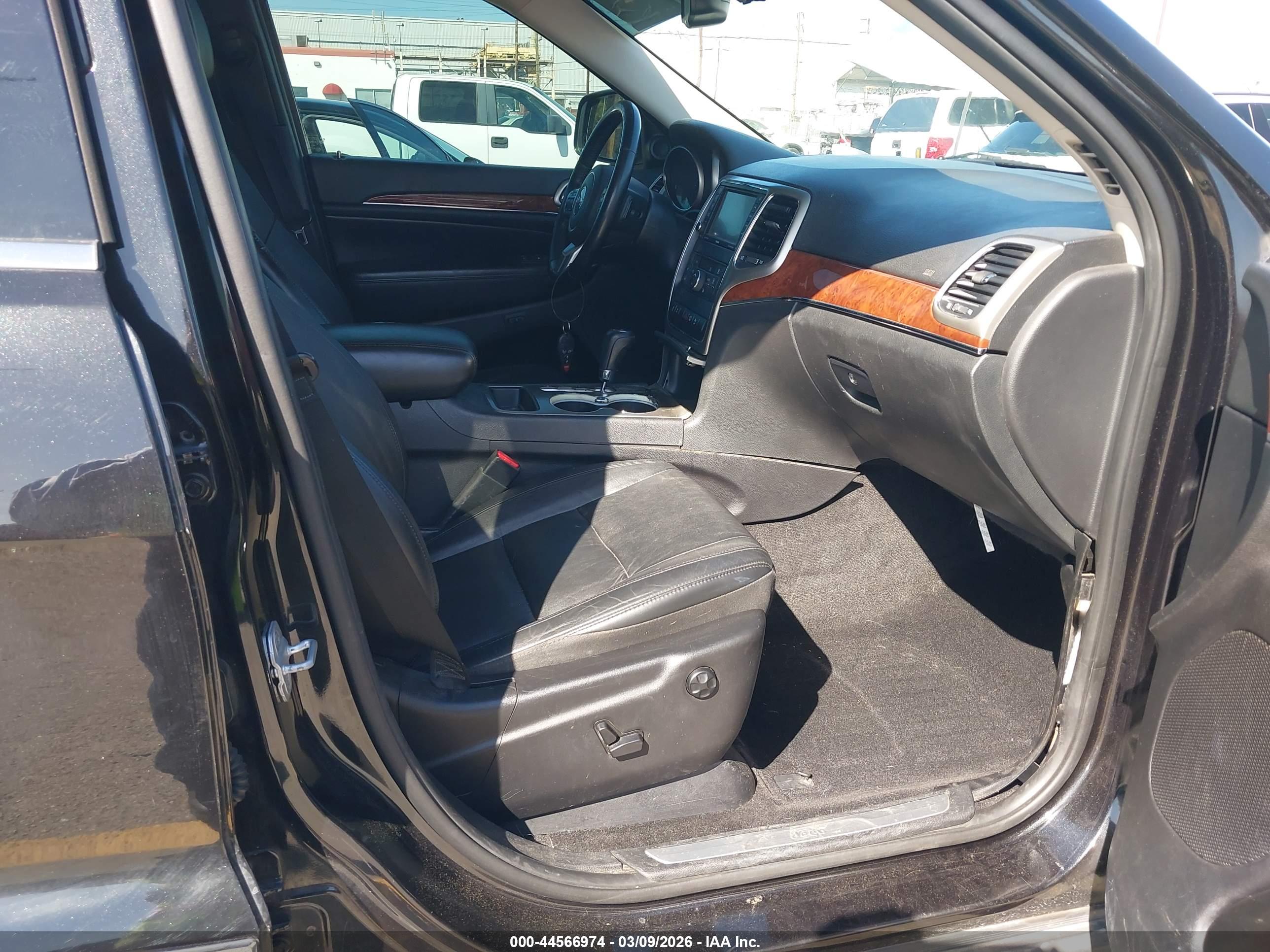 JEEP GRAND image 5