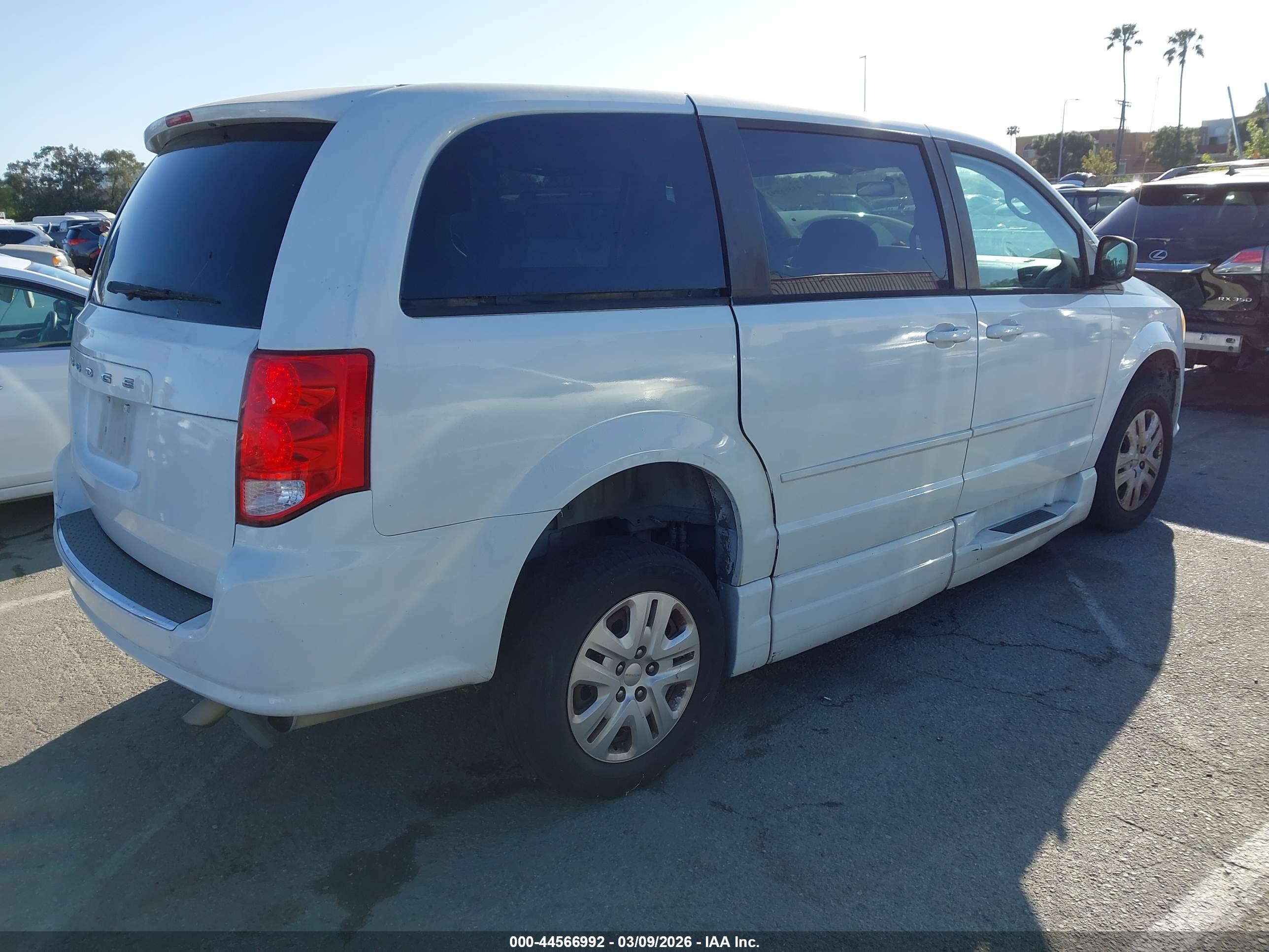 DODGE GRAND image 4