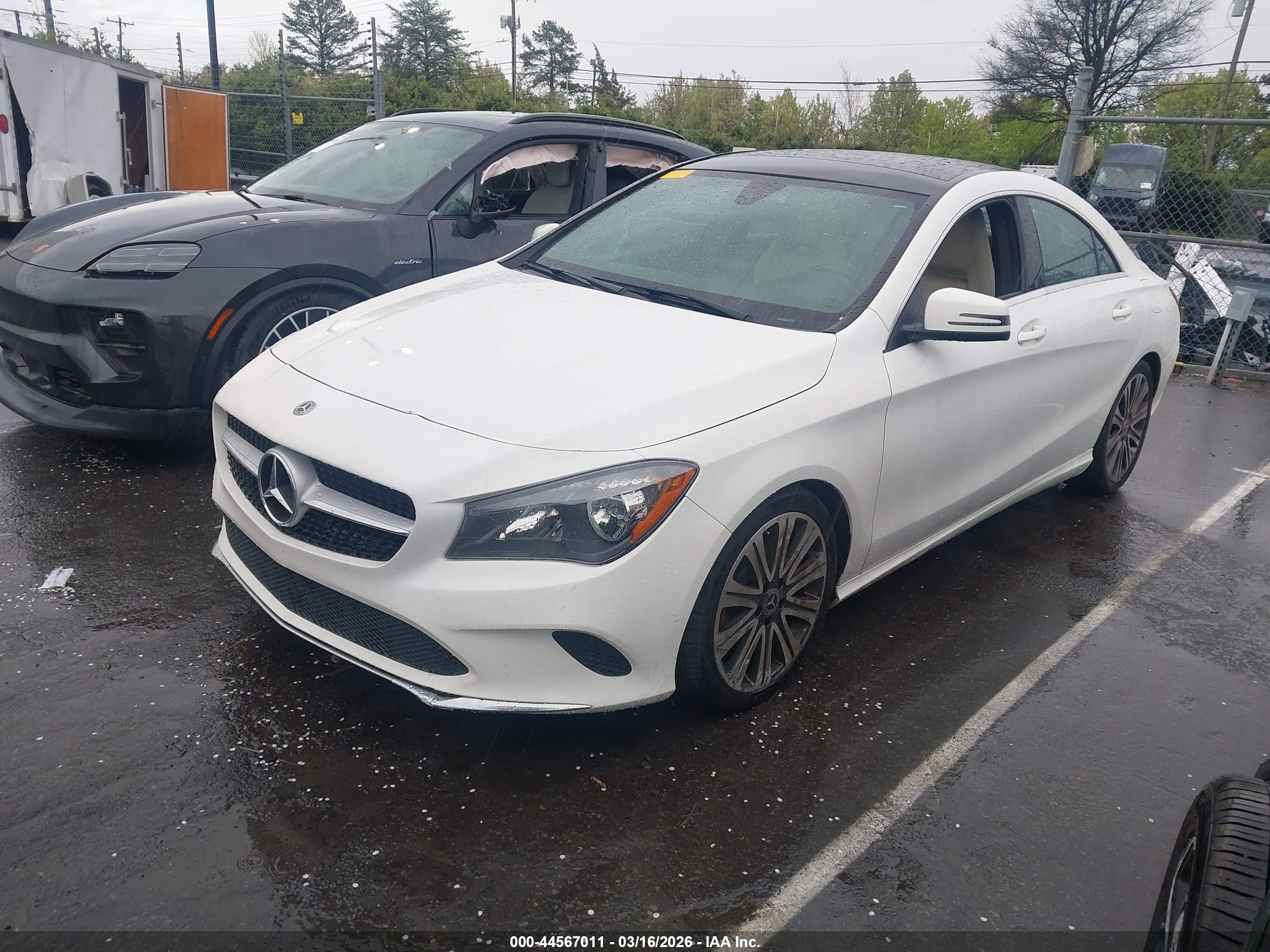 MERCEDES-BENZ CLA image 2