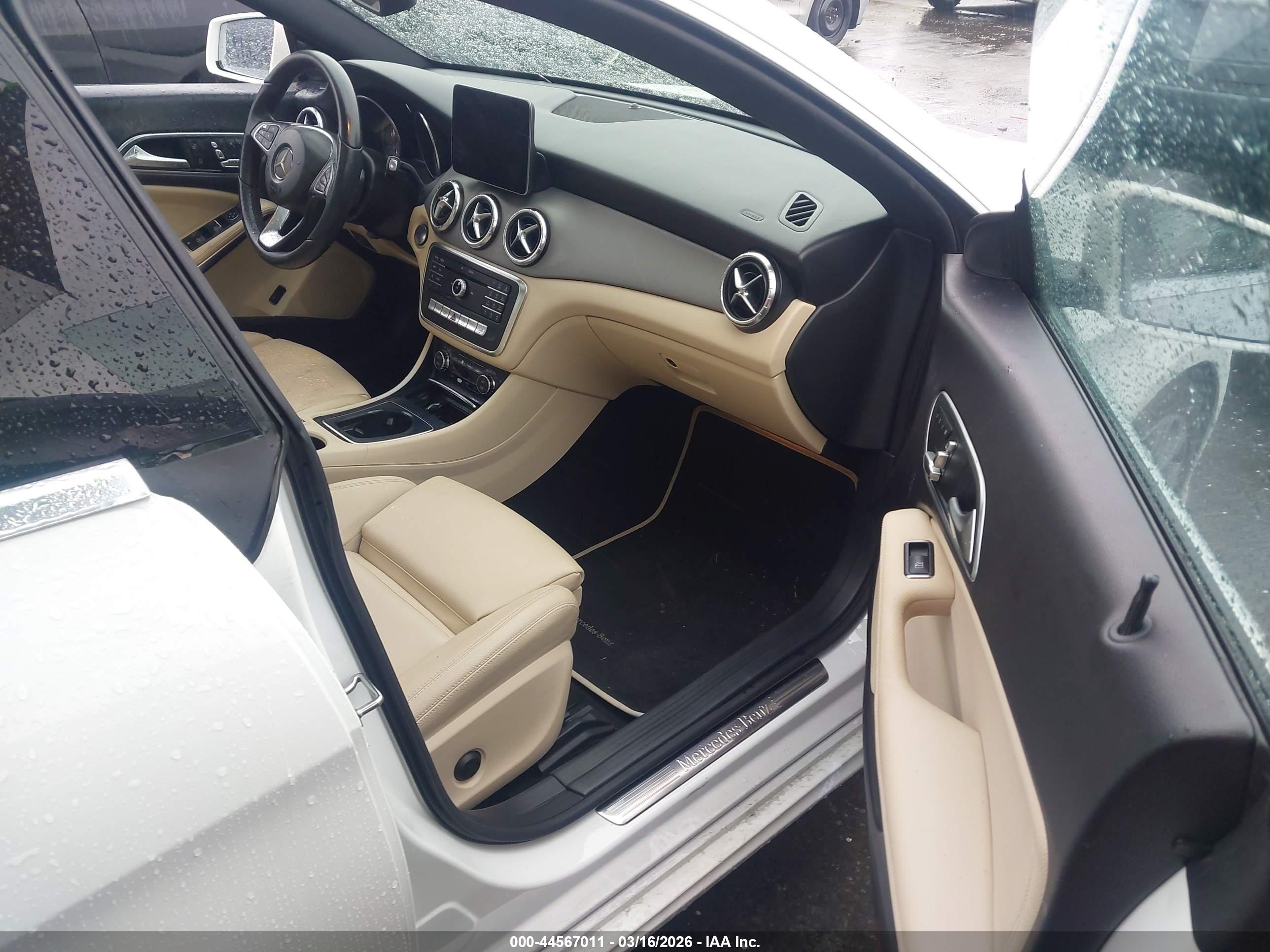 MERCEDES-BENZ CLA image 5