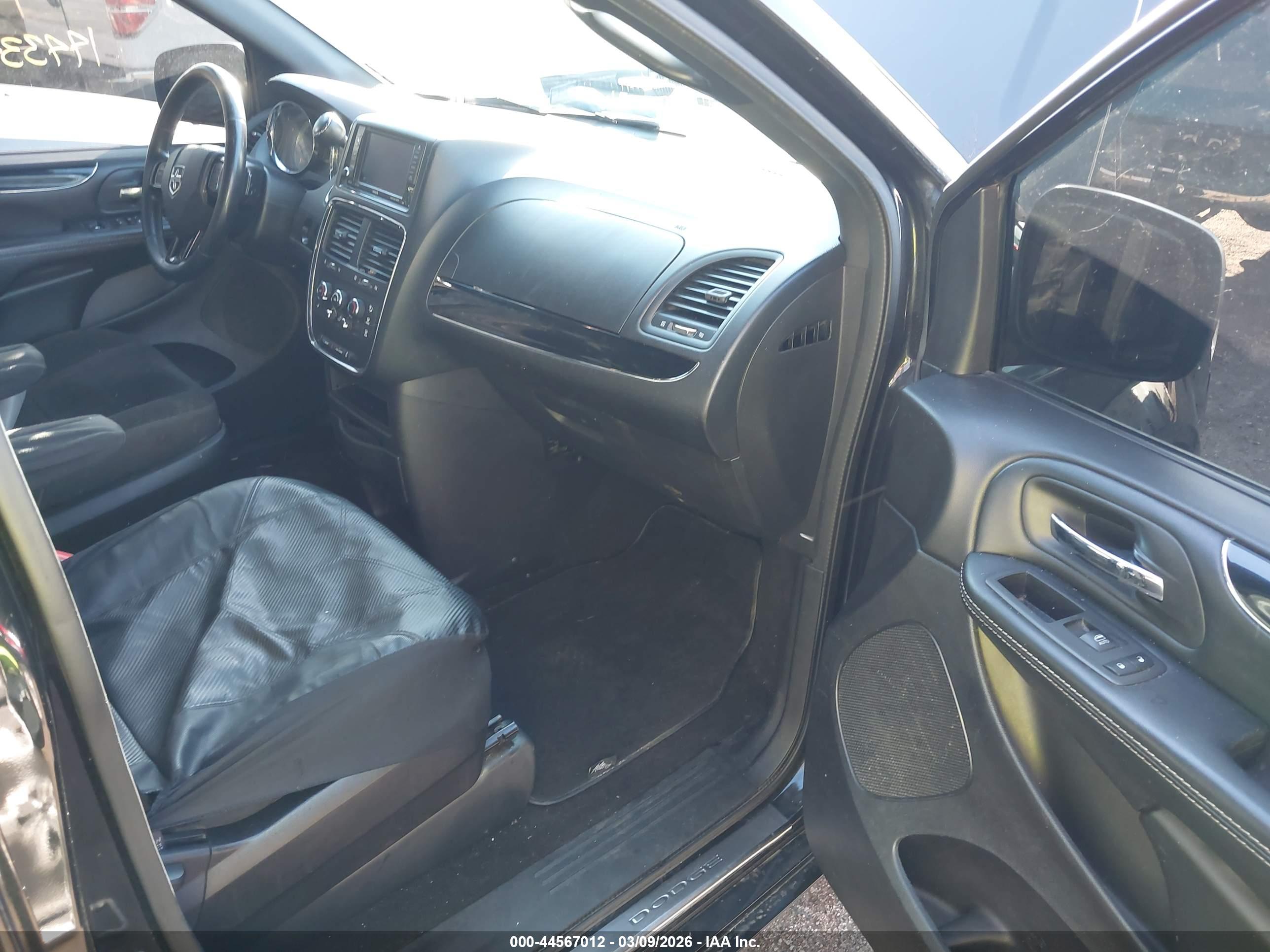 DODGE GRAND image 5