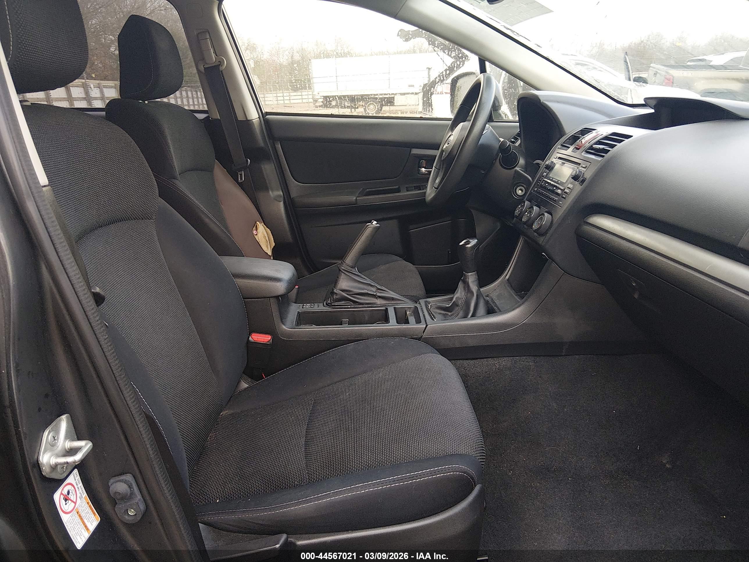 SUBARU XV image 5
