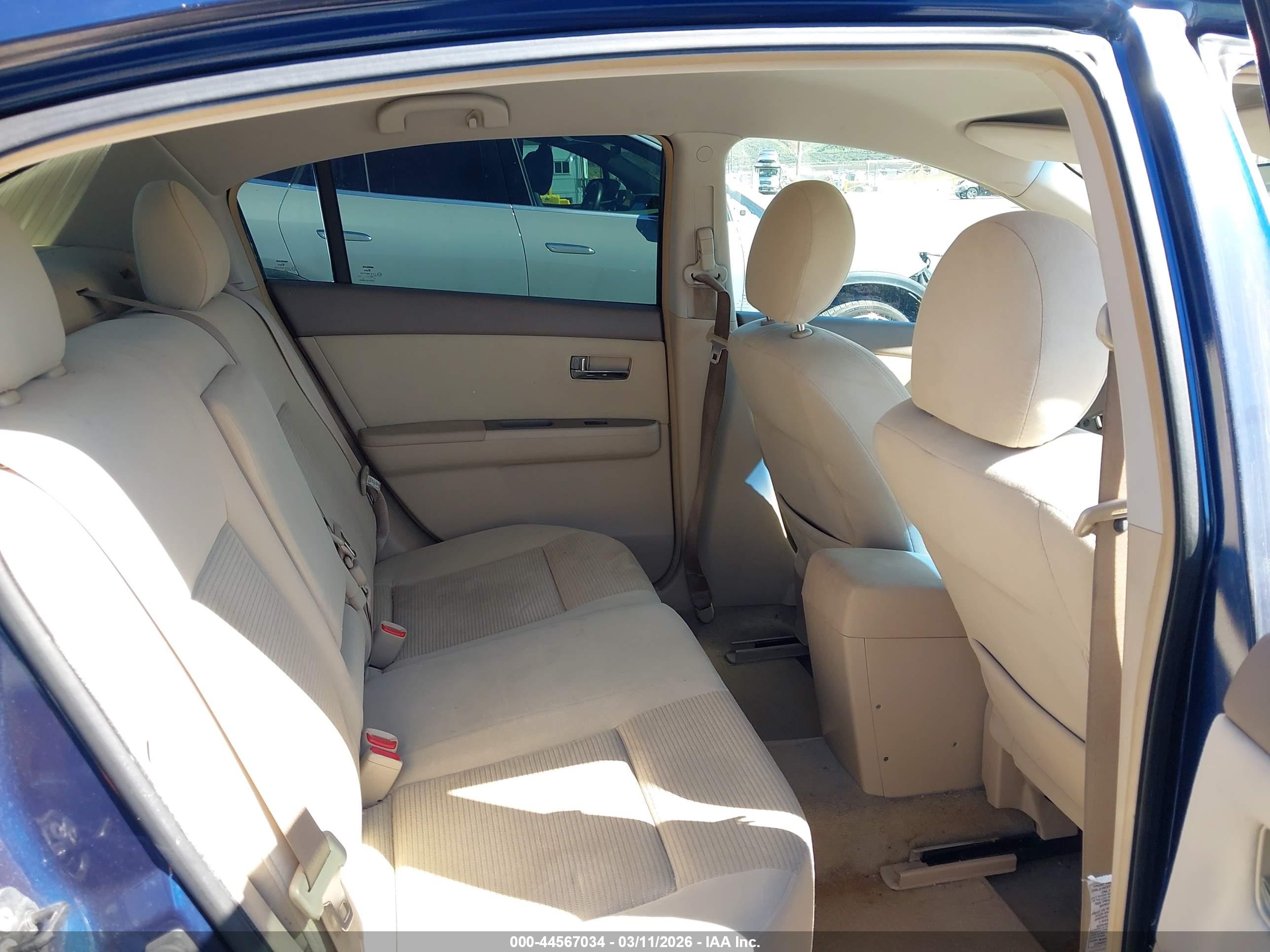 NISSAN SENTRA image 8