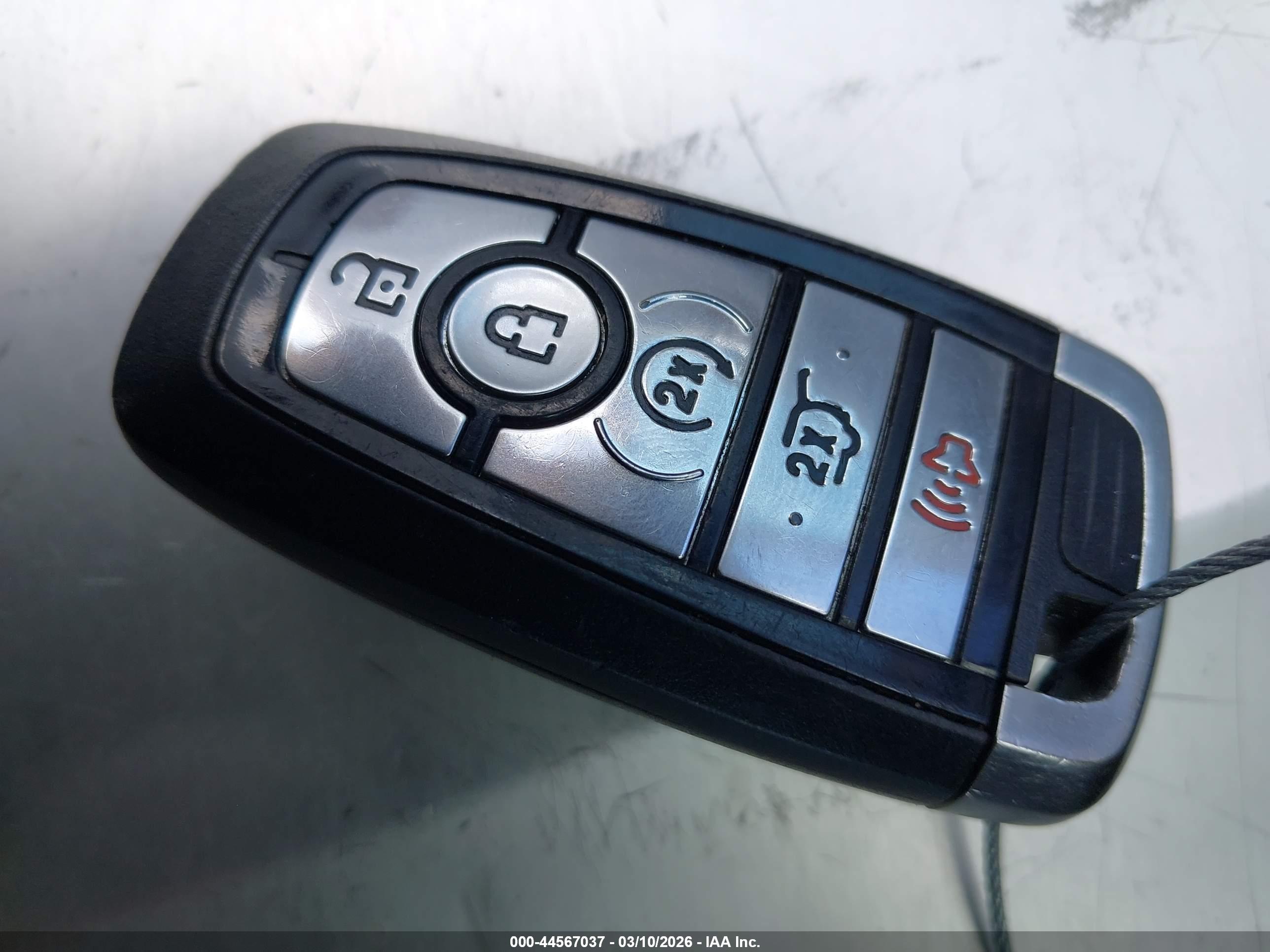 FORD ESCAPE image 11