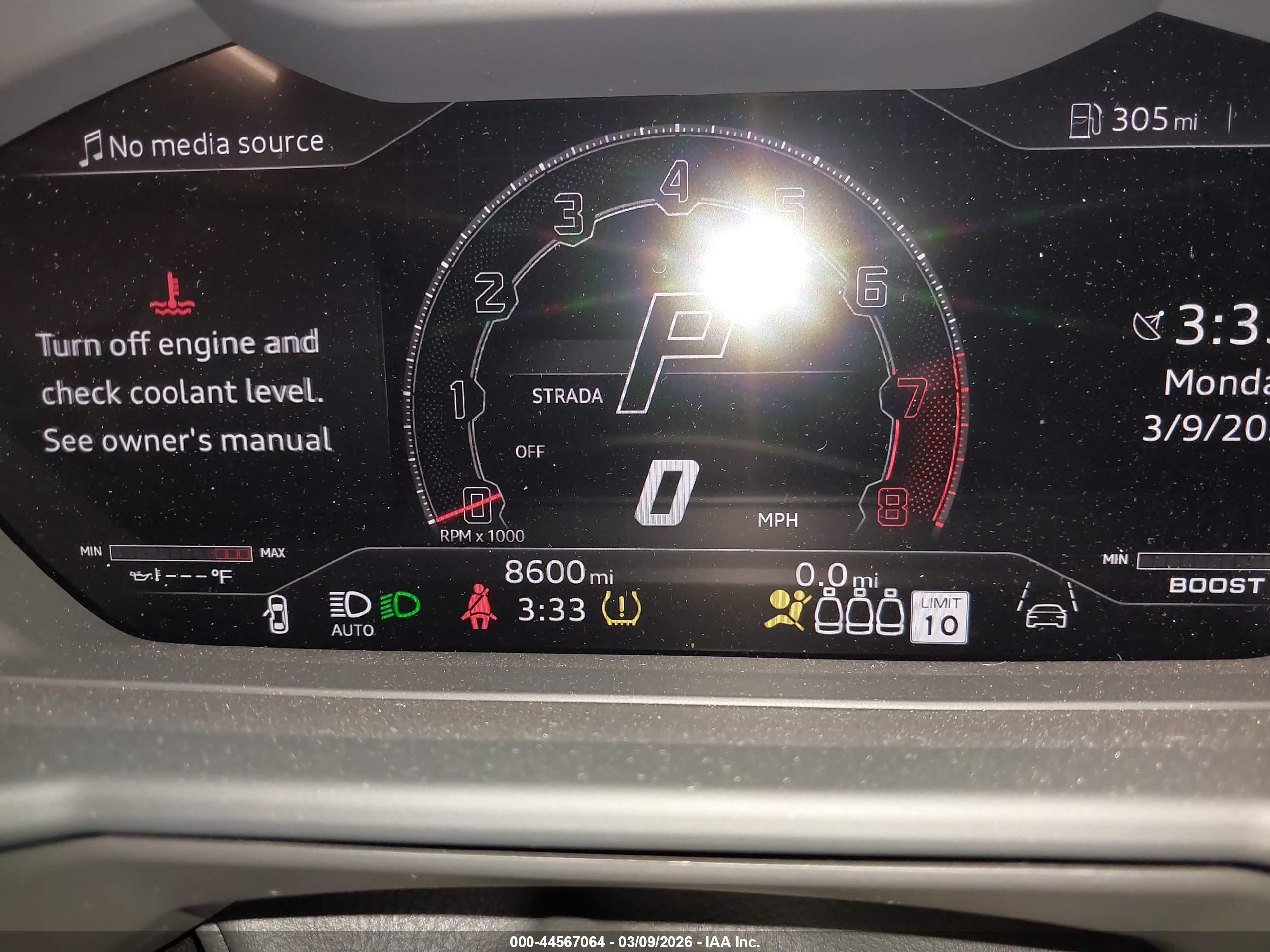 LAMBORGHINI URUS image 7
