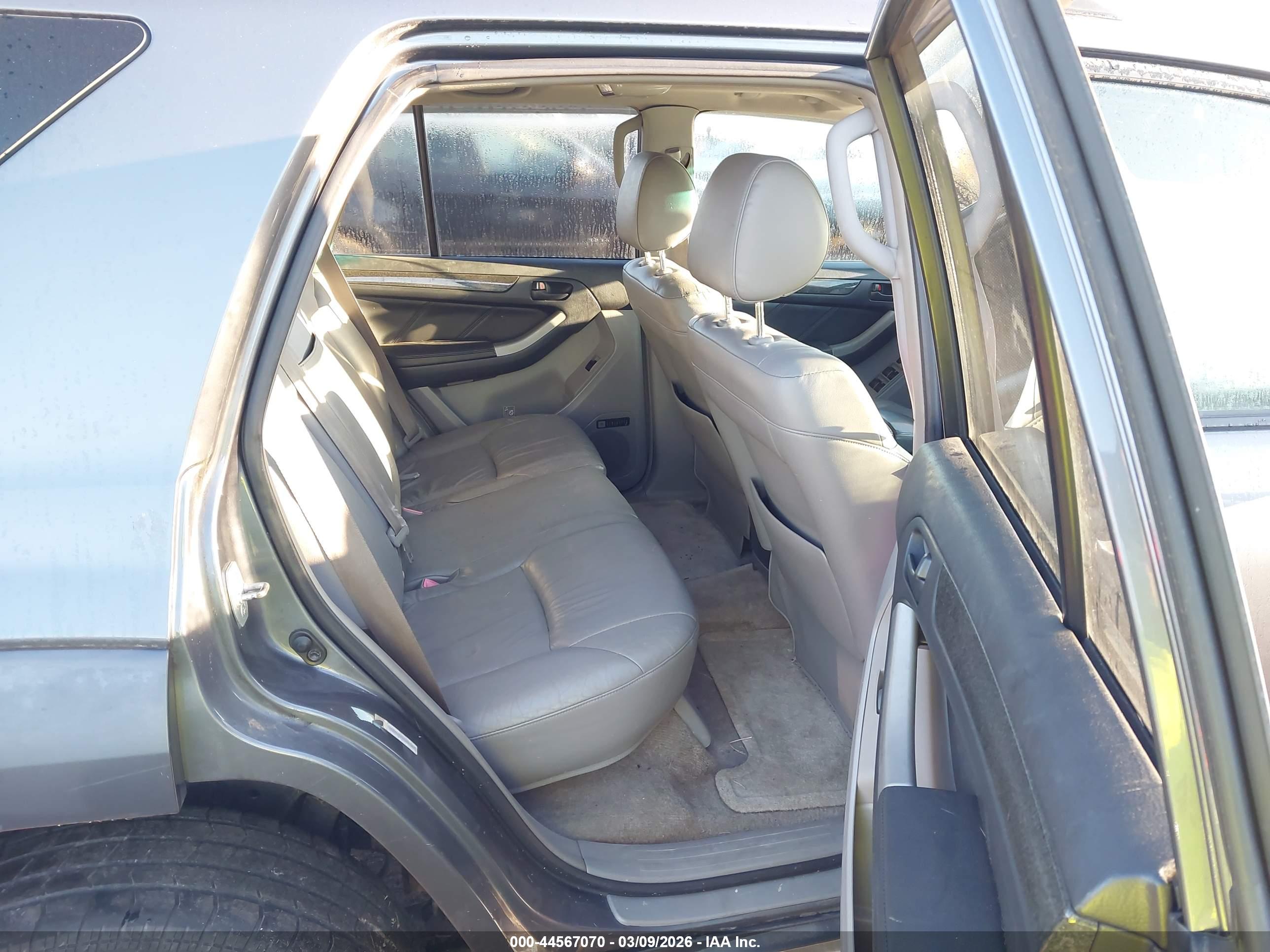 TOYOTA 4RUNNER image 8
