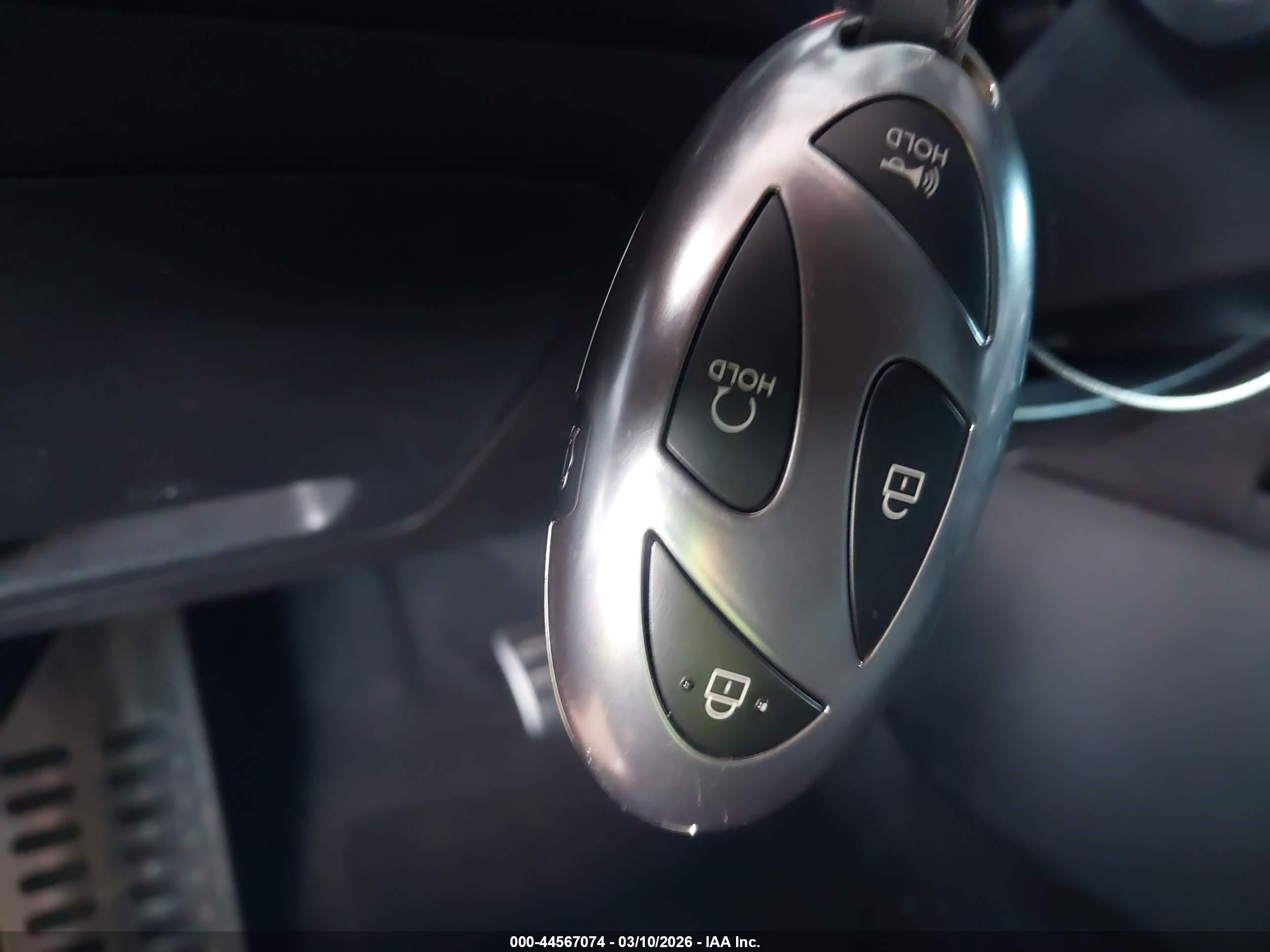 HYUNDAI ELANTRA image 11
