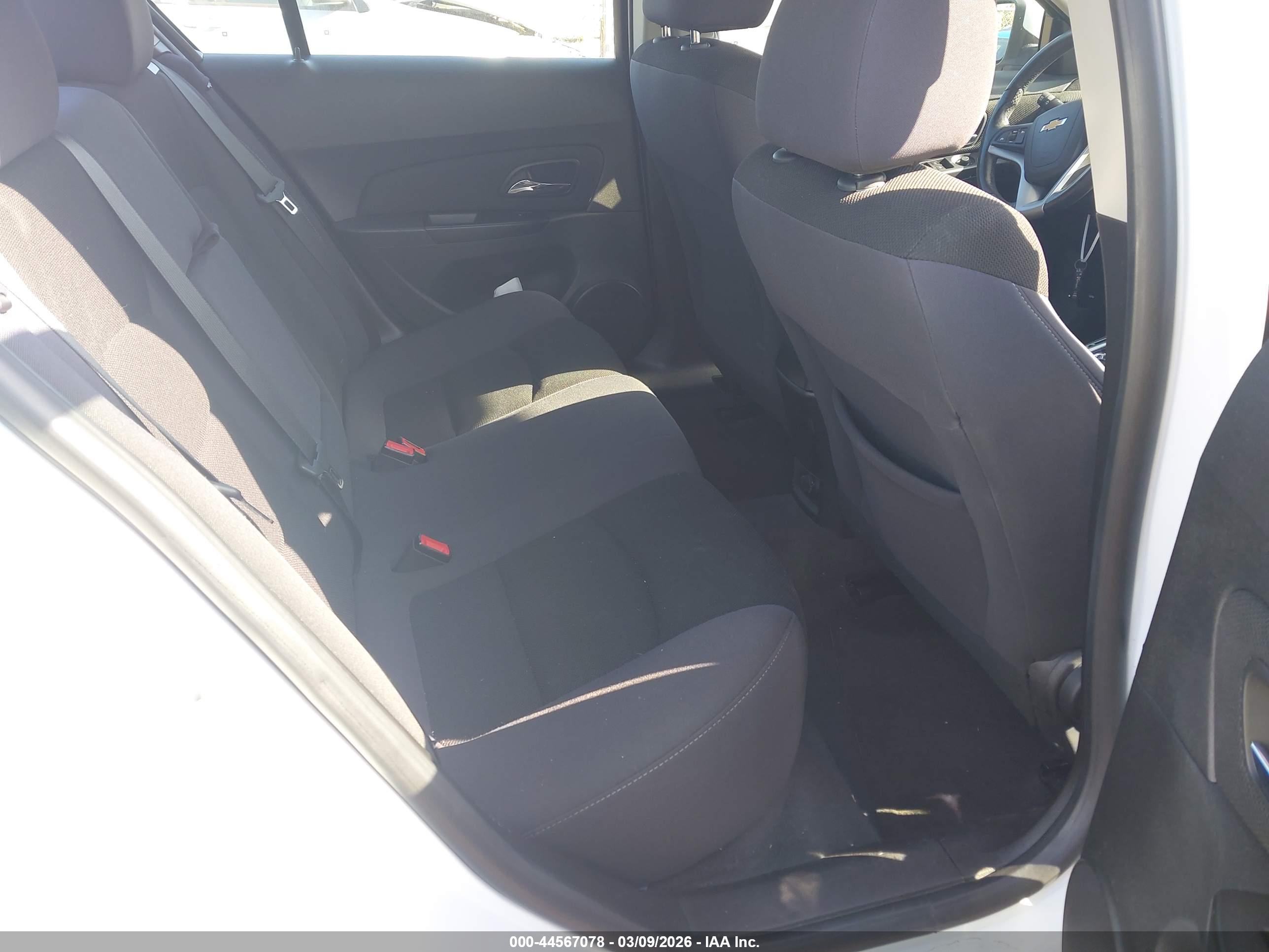 CHEVROLET CRUZE image 8