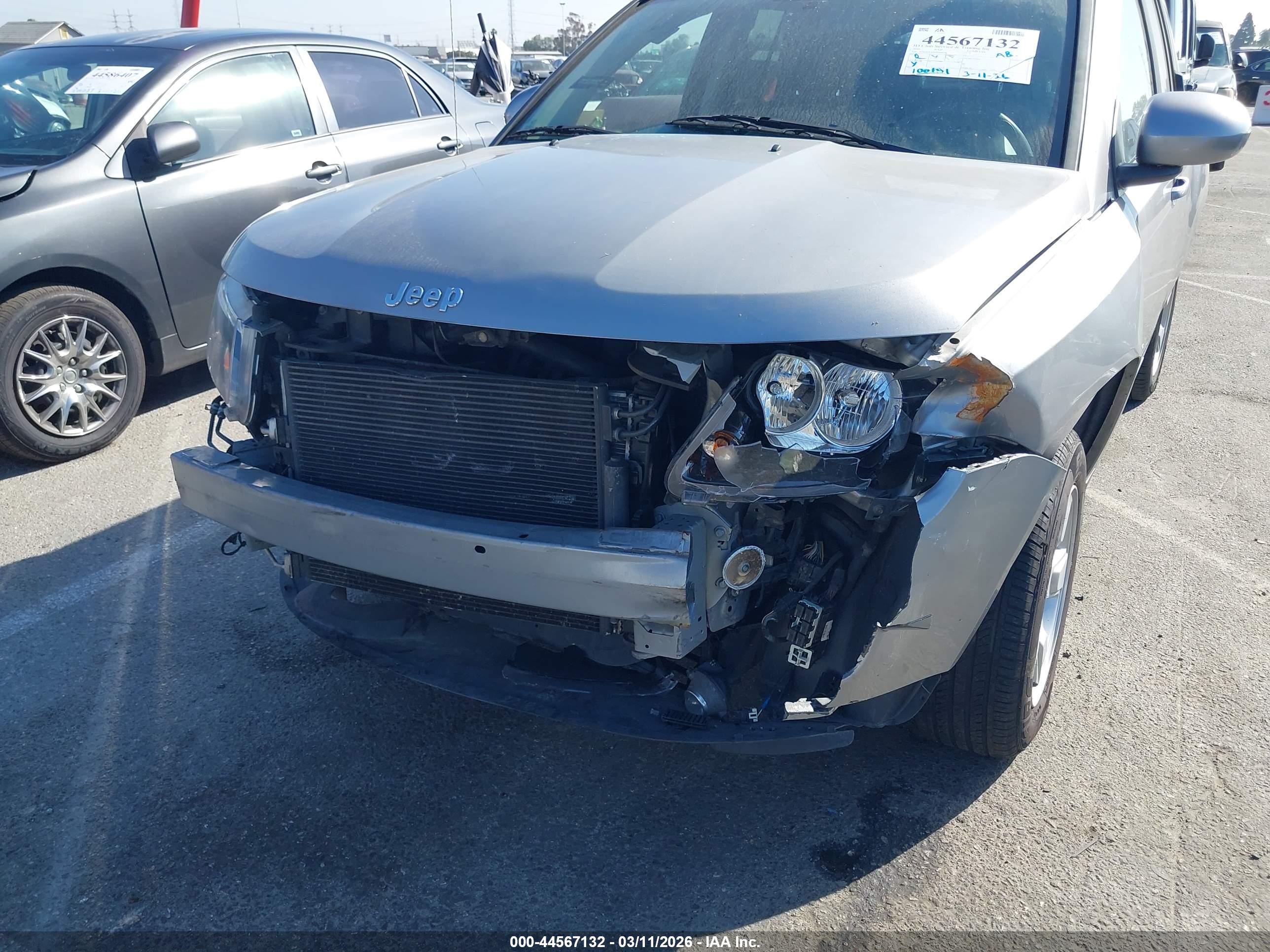 JEEP COMPASS image 6