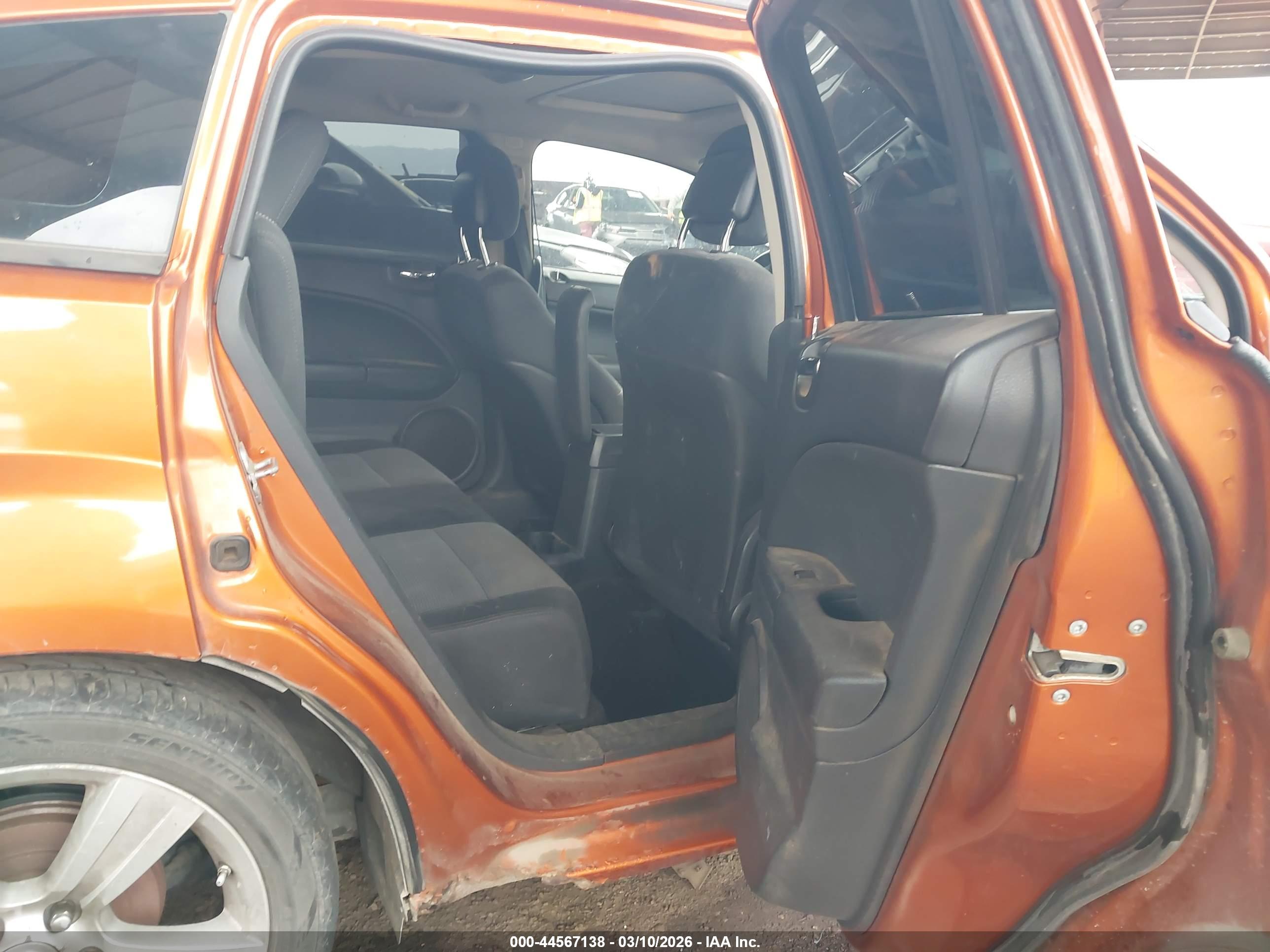 DODGE CALIBER image 8