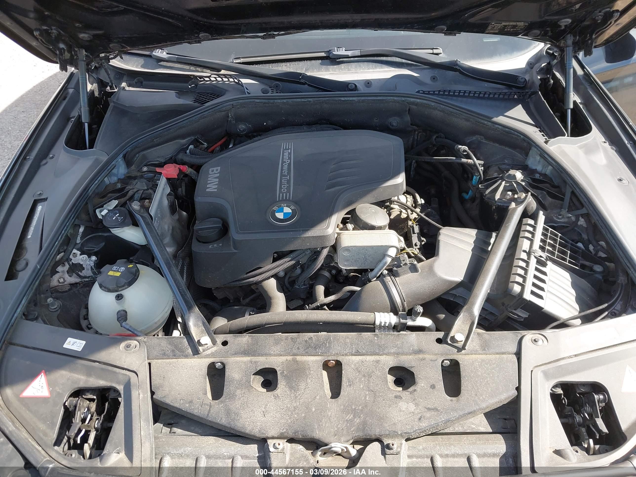 BMW 528I image 10