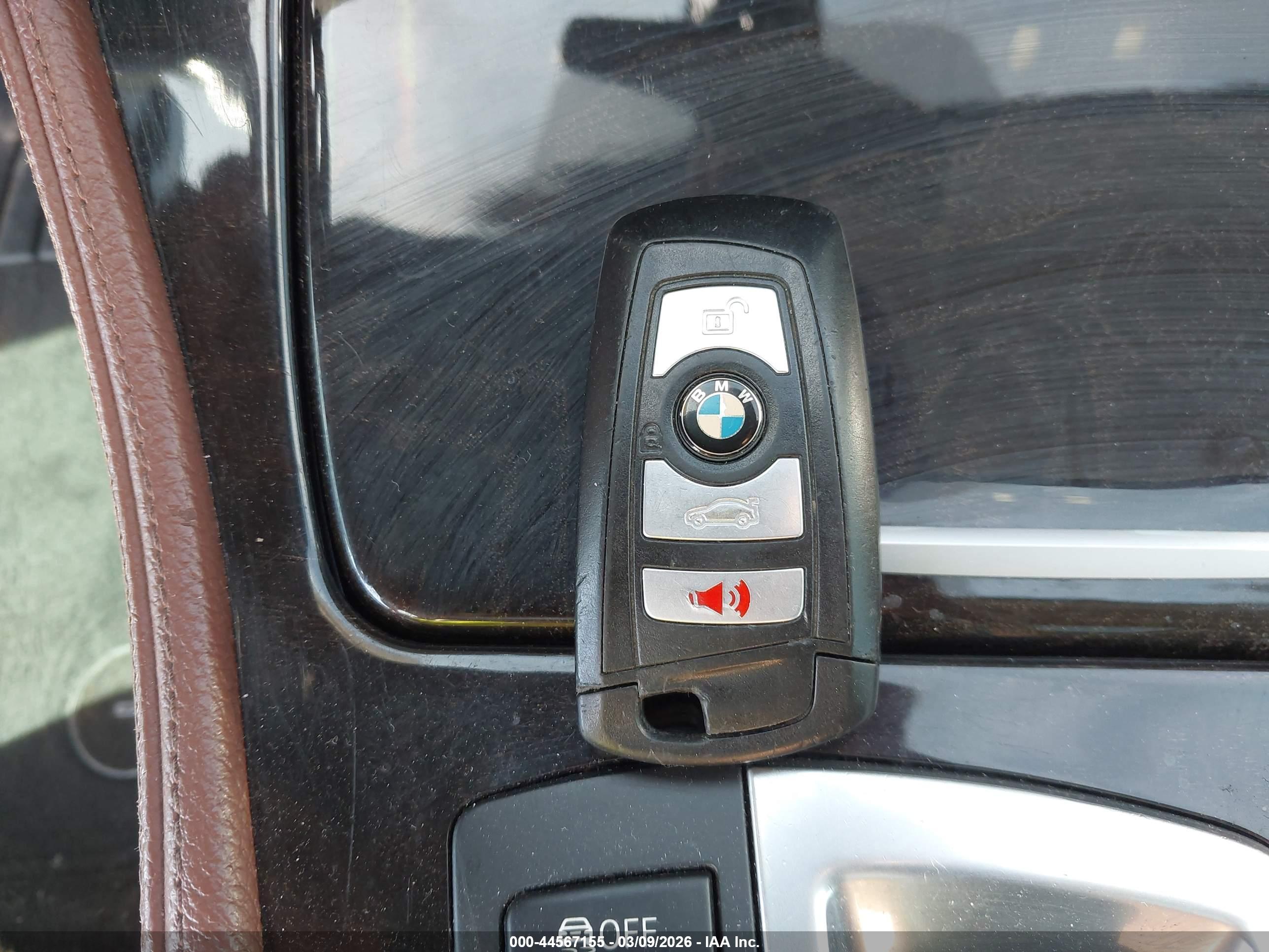 BMW 528I image 11