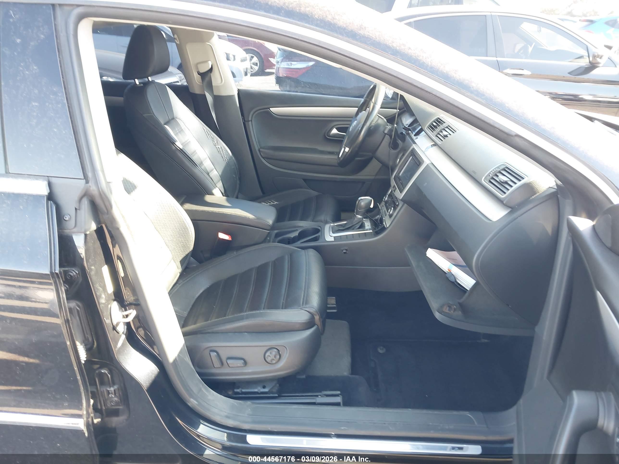 VOLKSWAGEN CC image 5
