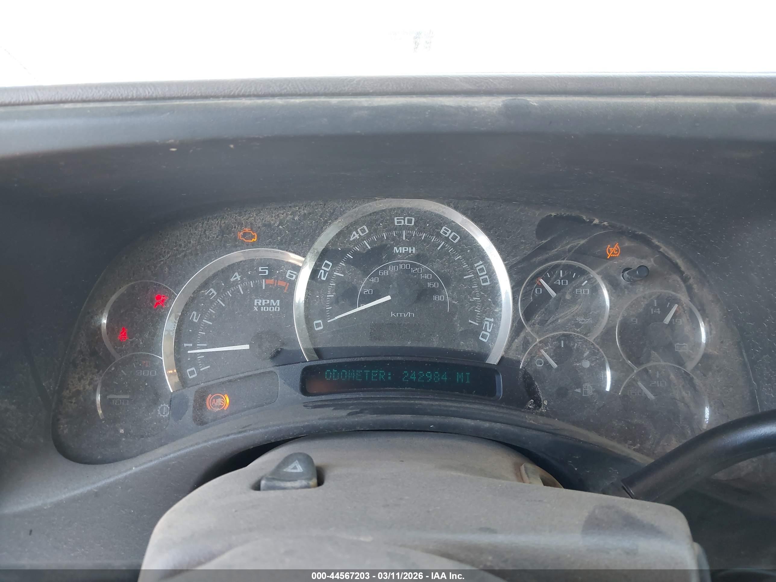 CADILLAC ESCALADE image 7
