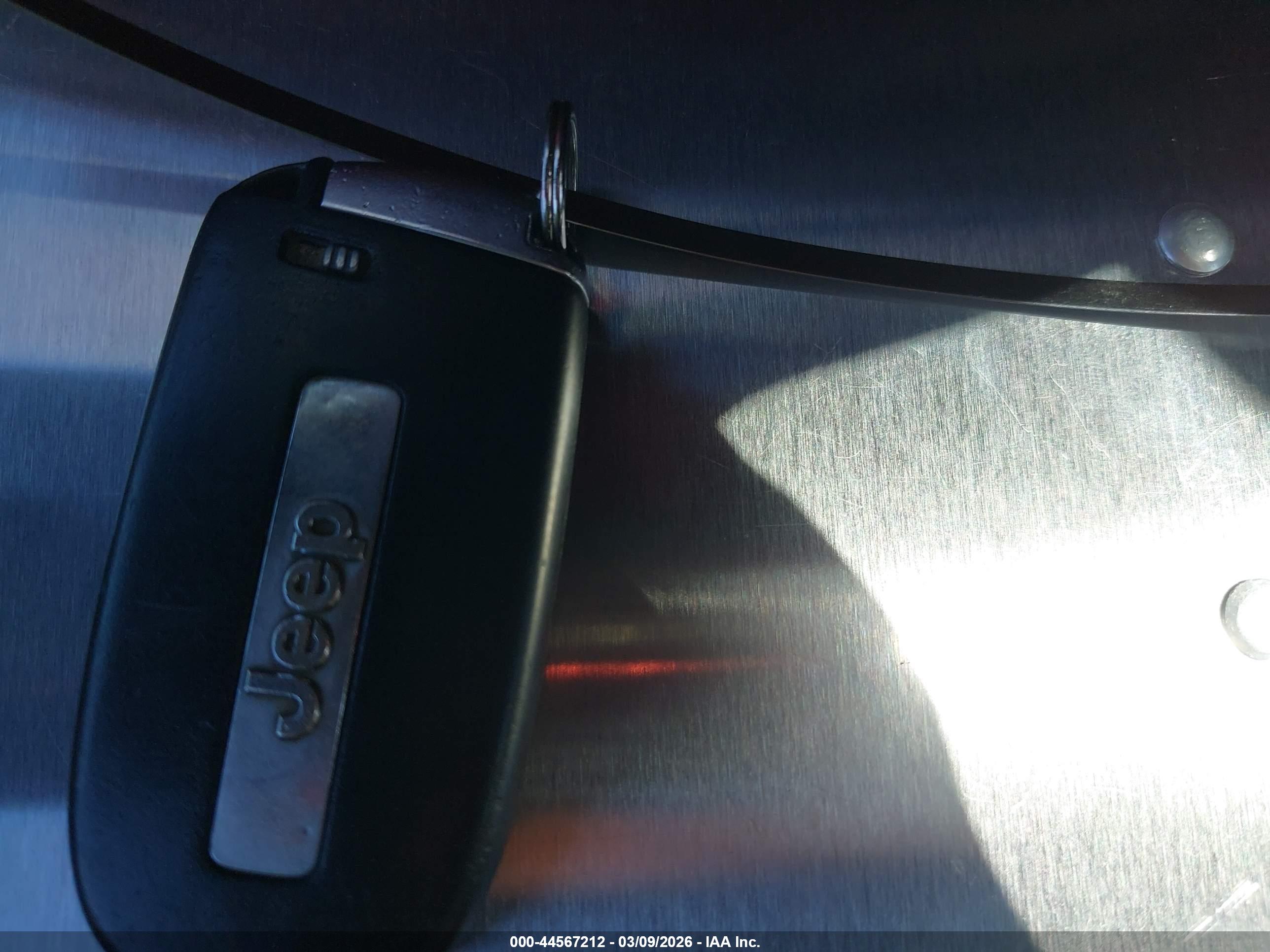 JEEP GRAND image 11