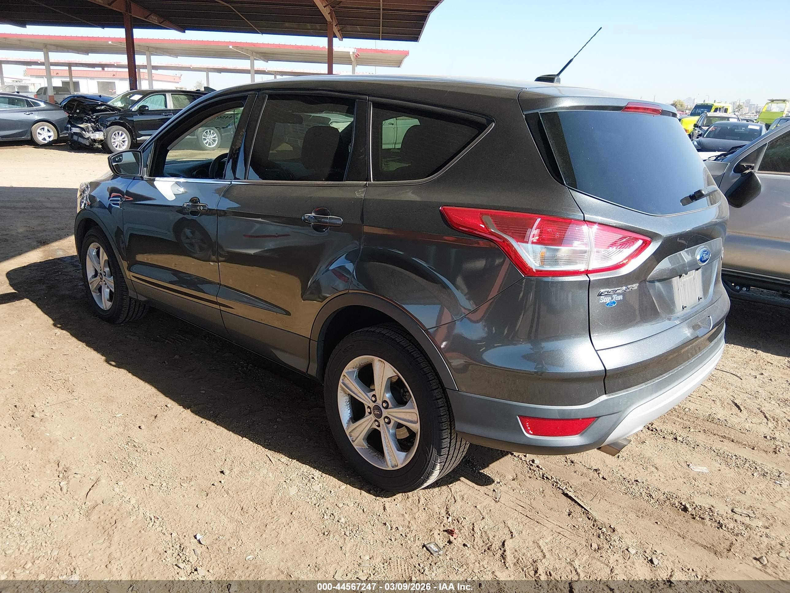 FORD ESCAPE image 3
