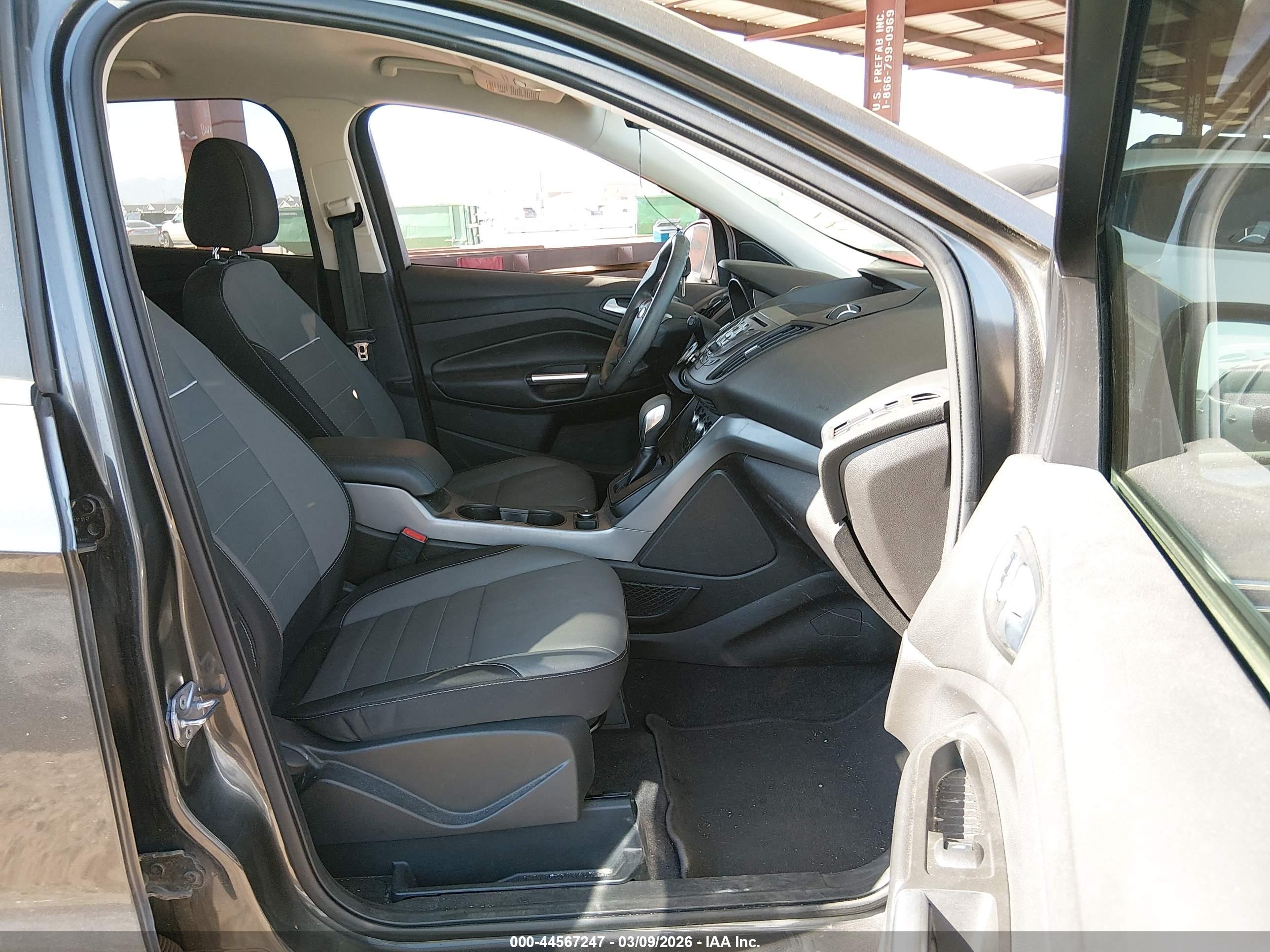 FORD ESCAPE image 5