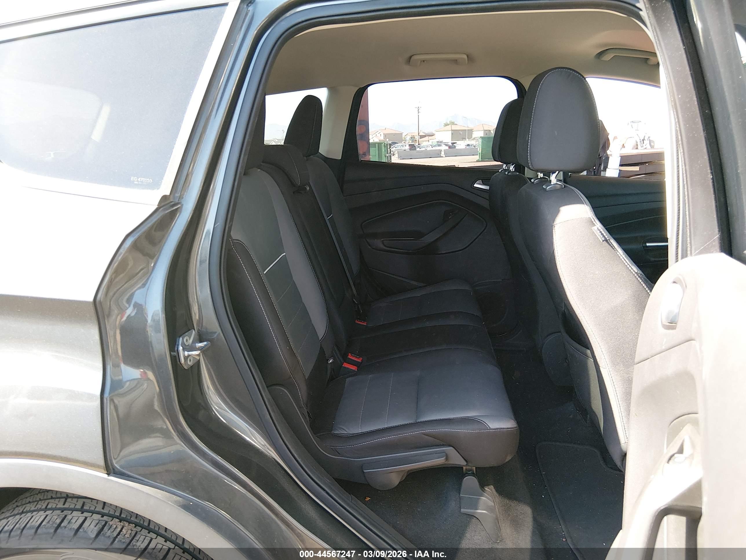 FORD ESCAPE image 8