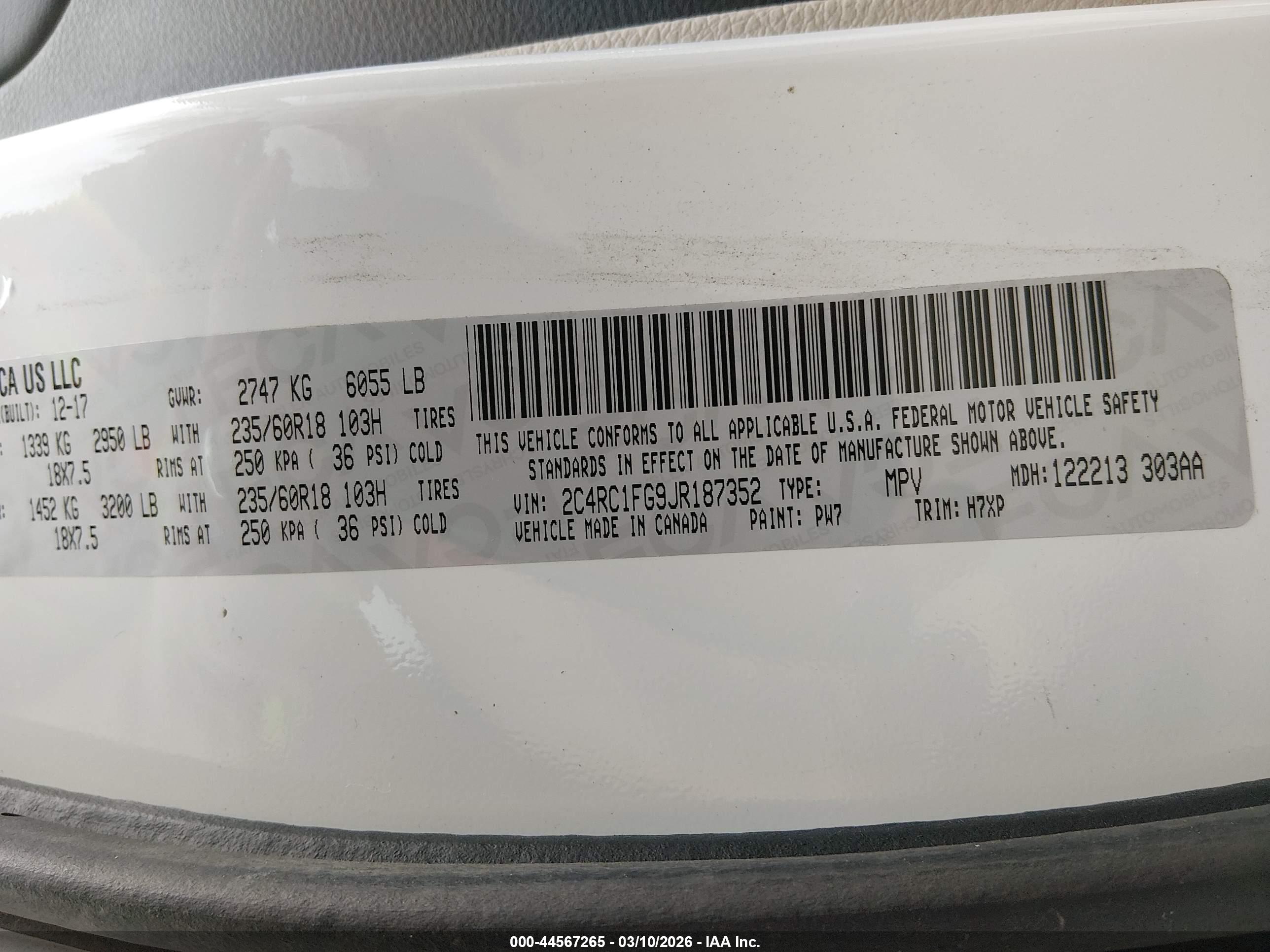 CHRYSLER PACIFICA image 9