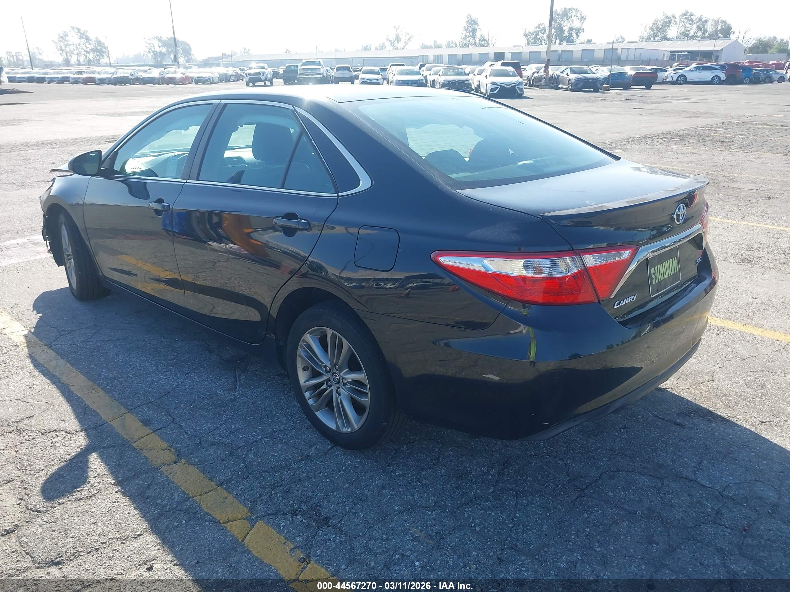 TOYOTA CAMRY image 3