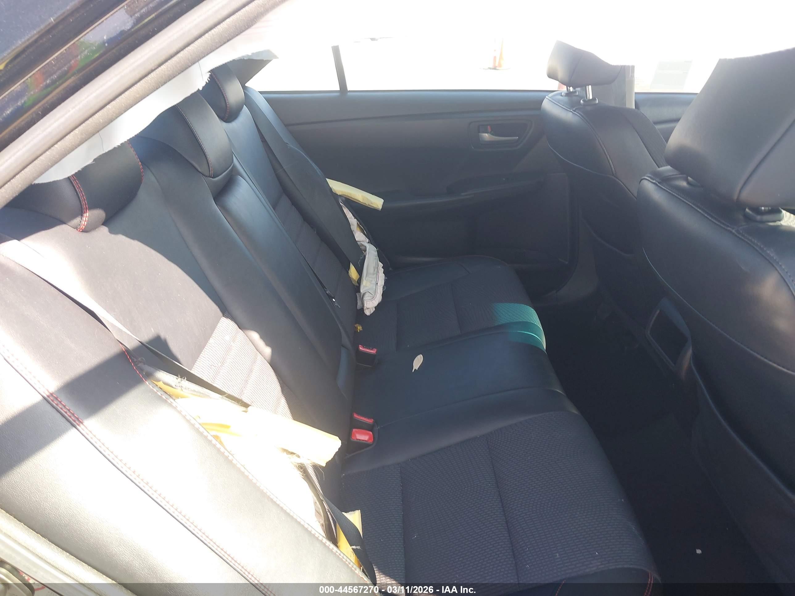 TOYOTA CAMRY image 8