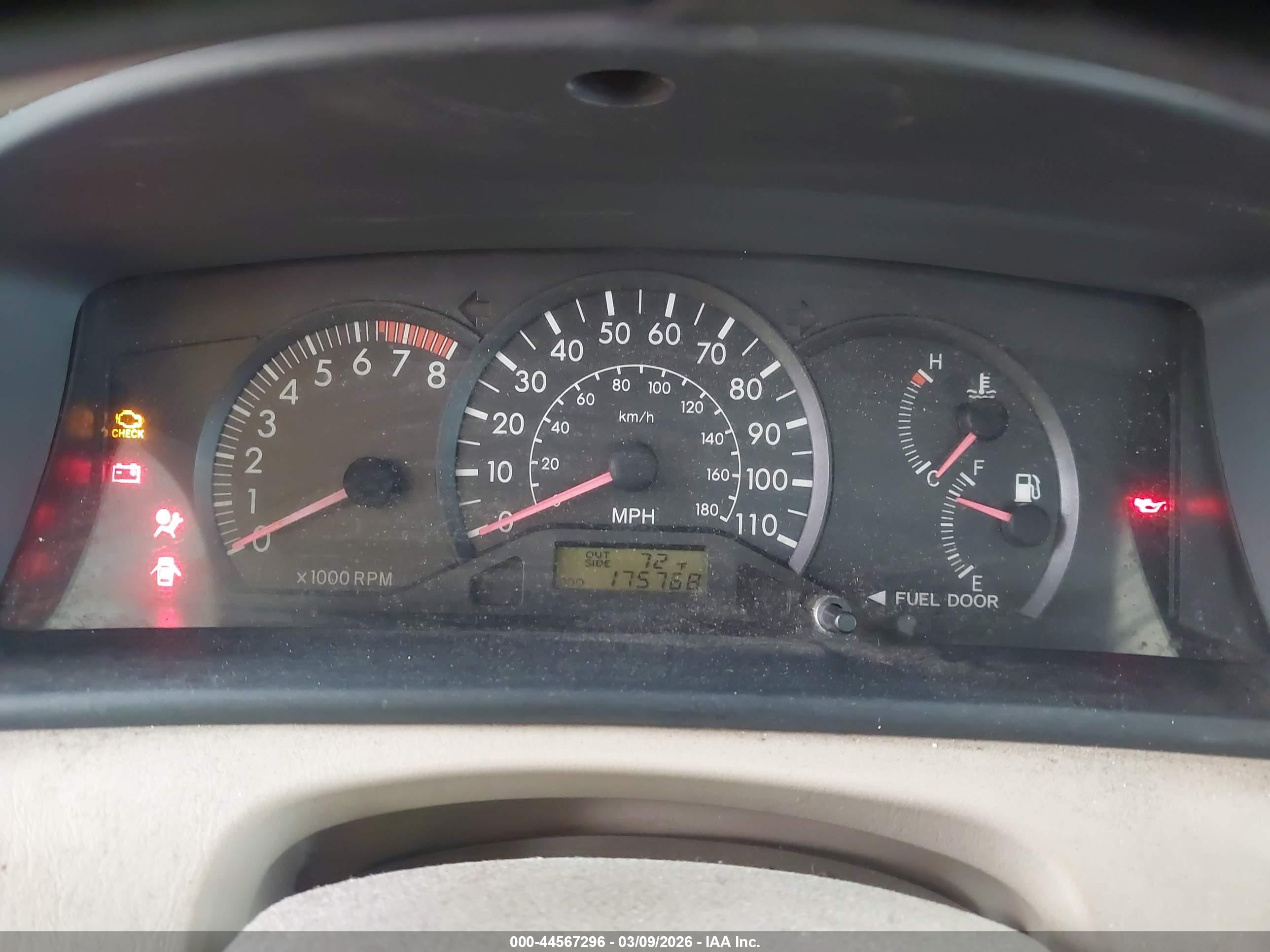 TOYOTA COROLLA image 7