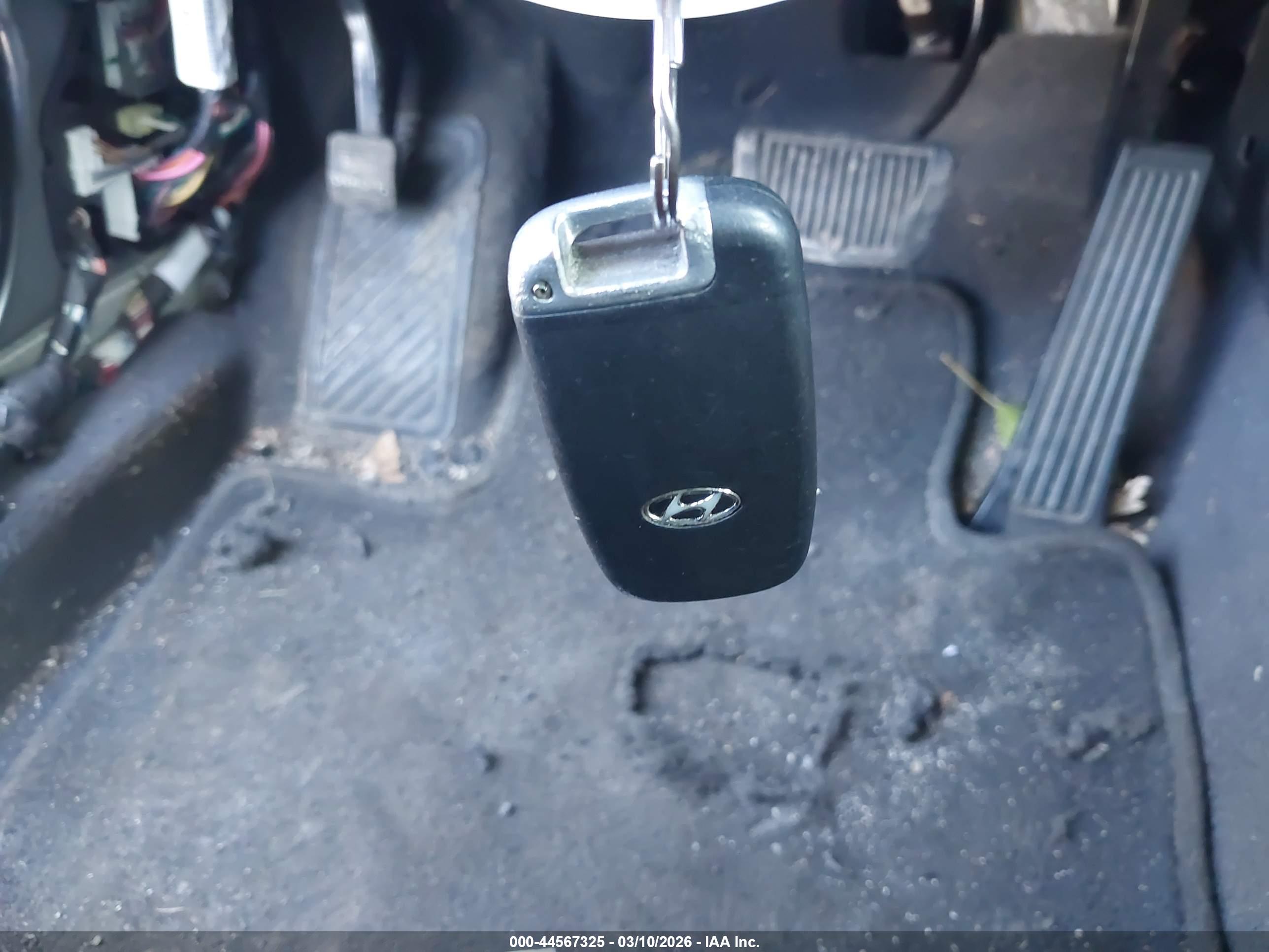 HYUNDAI SONATA image 11