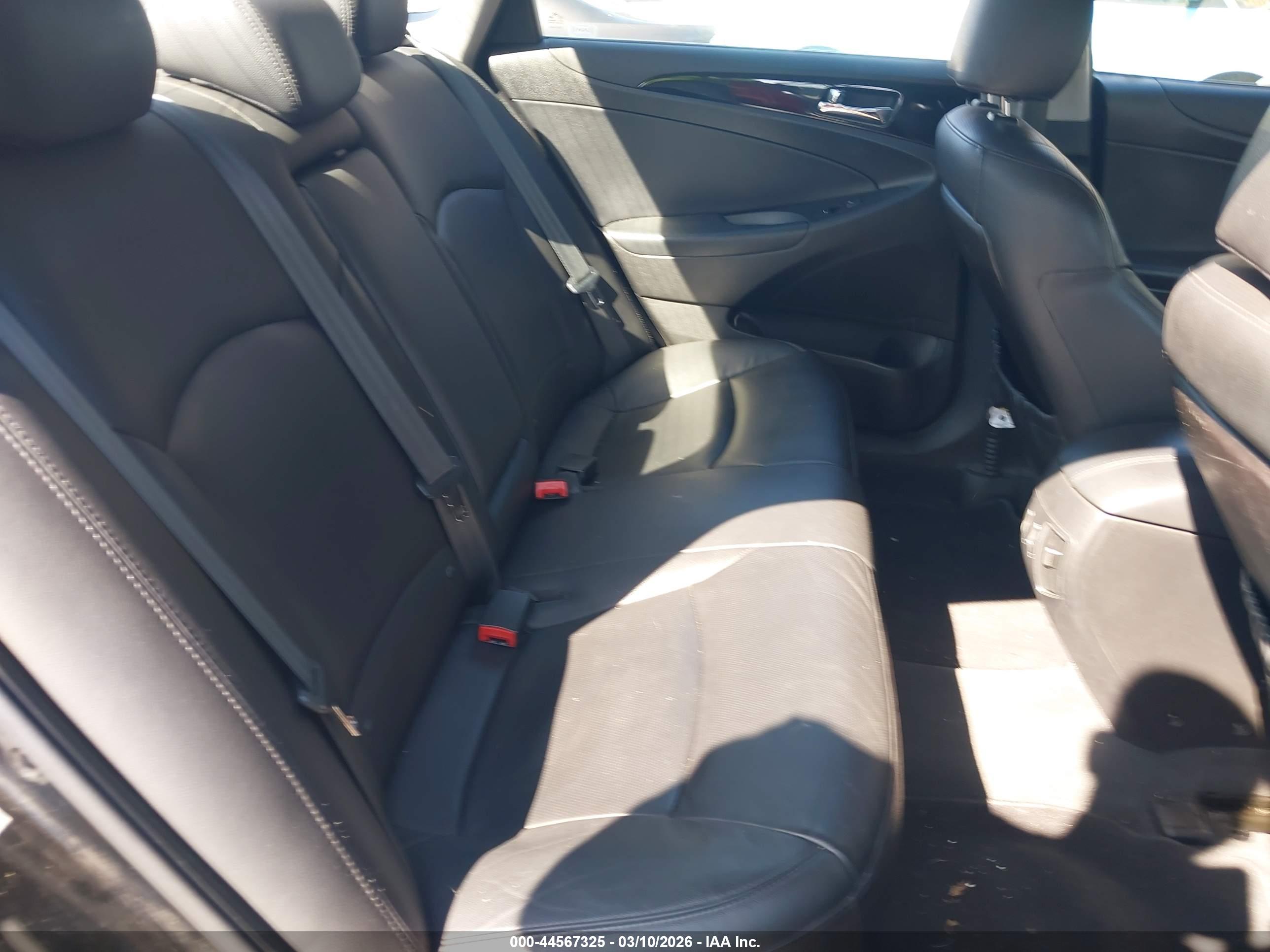 HYUNDAI SONATA image 8
