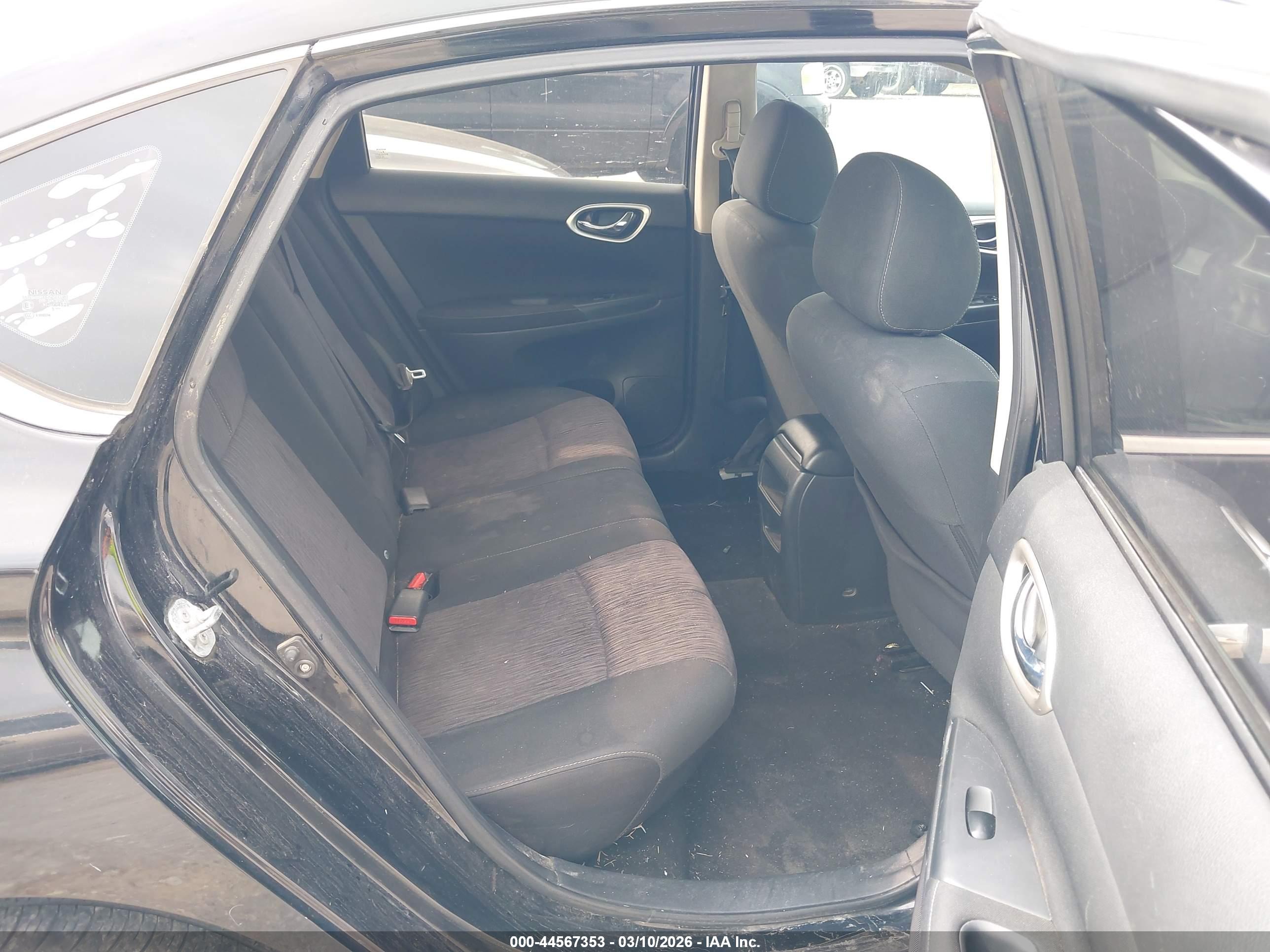 NISSAN SENTRA image 8