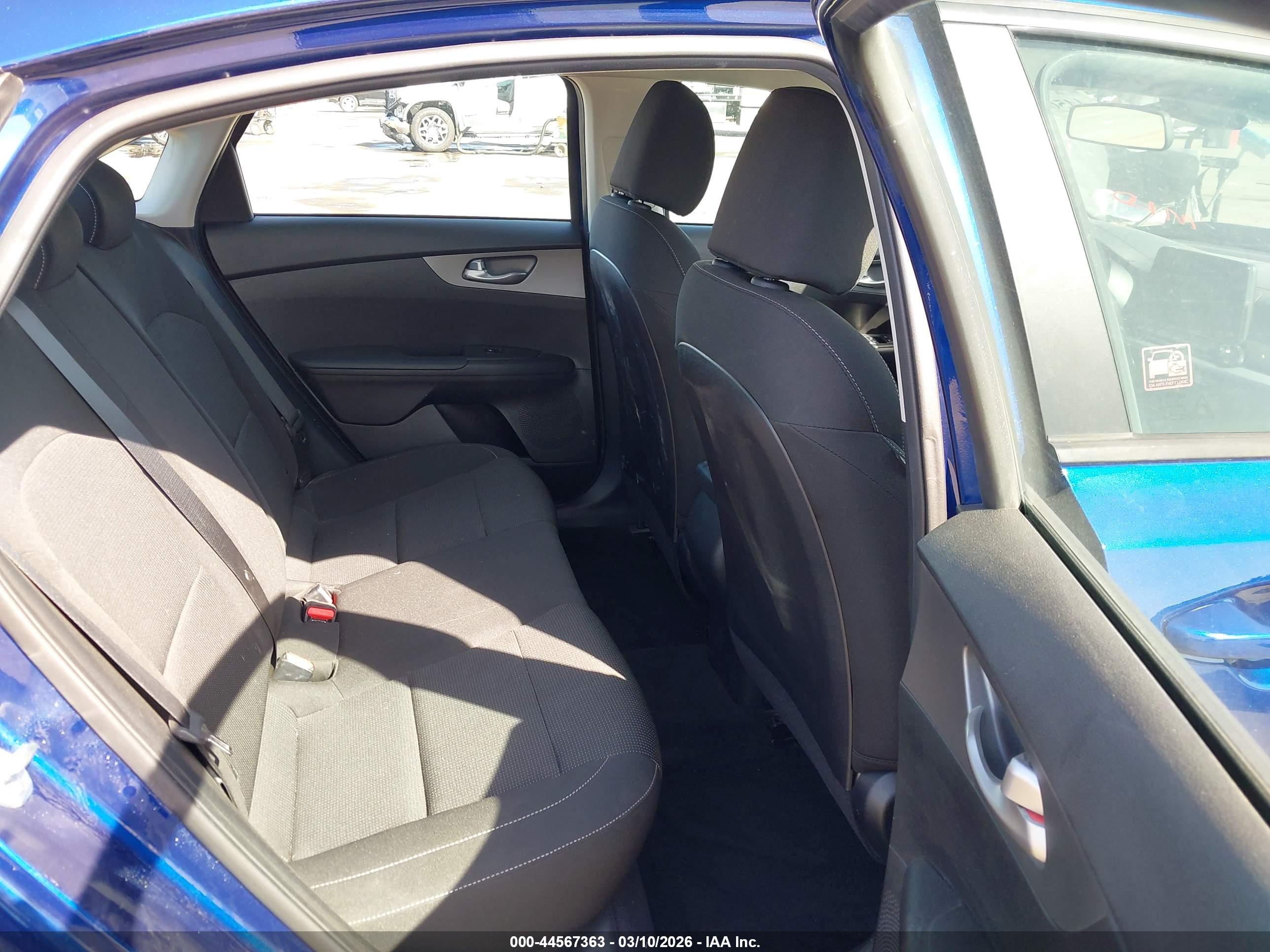 KIA FORTE image 8