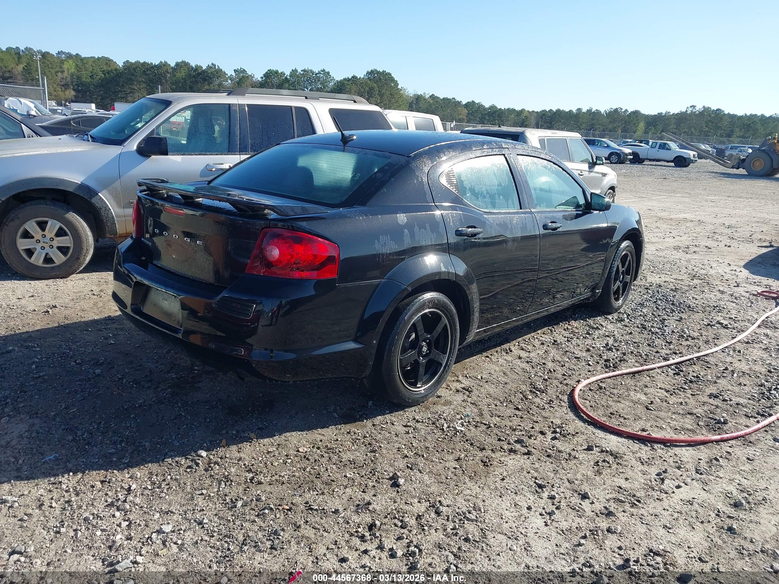 DODGE AVENGER image 4