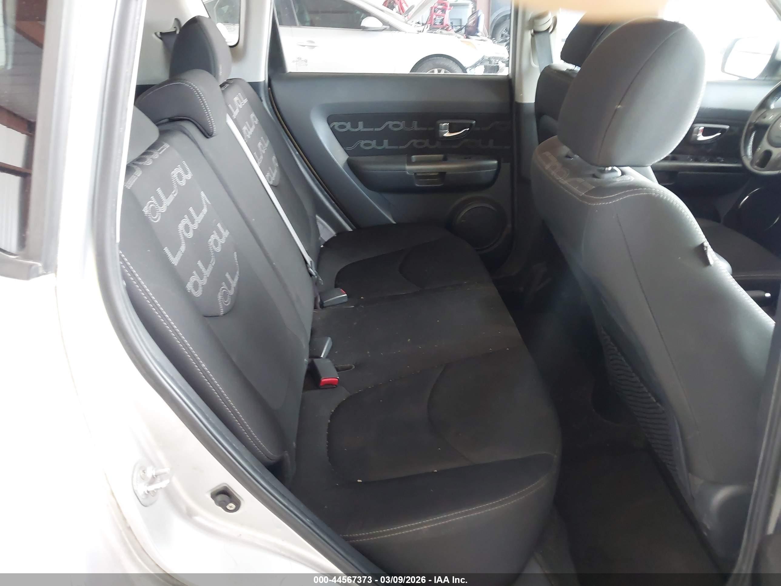 KIA SOUL image 8