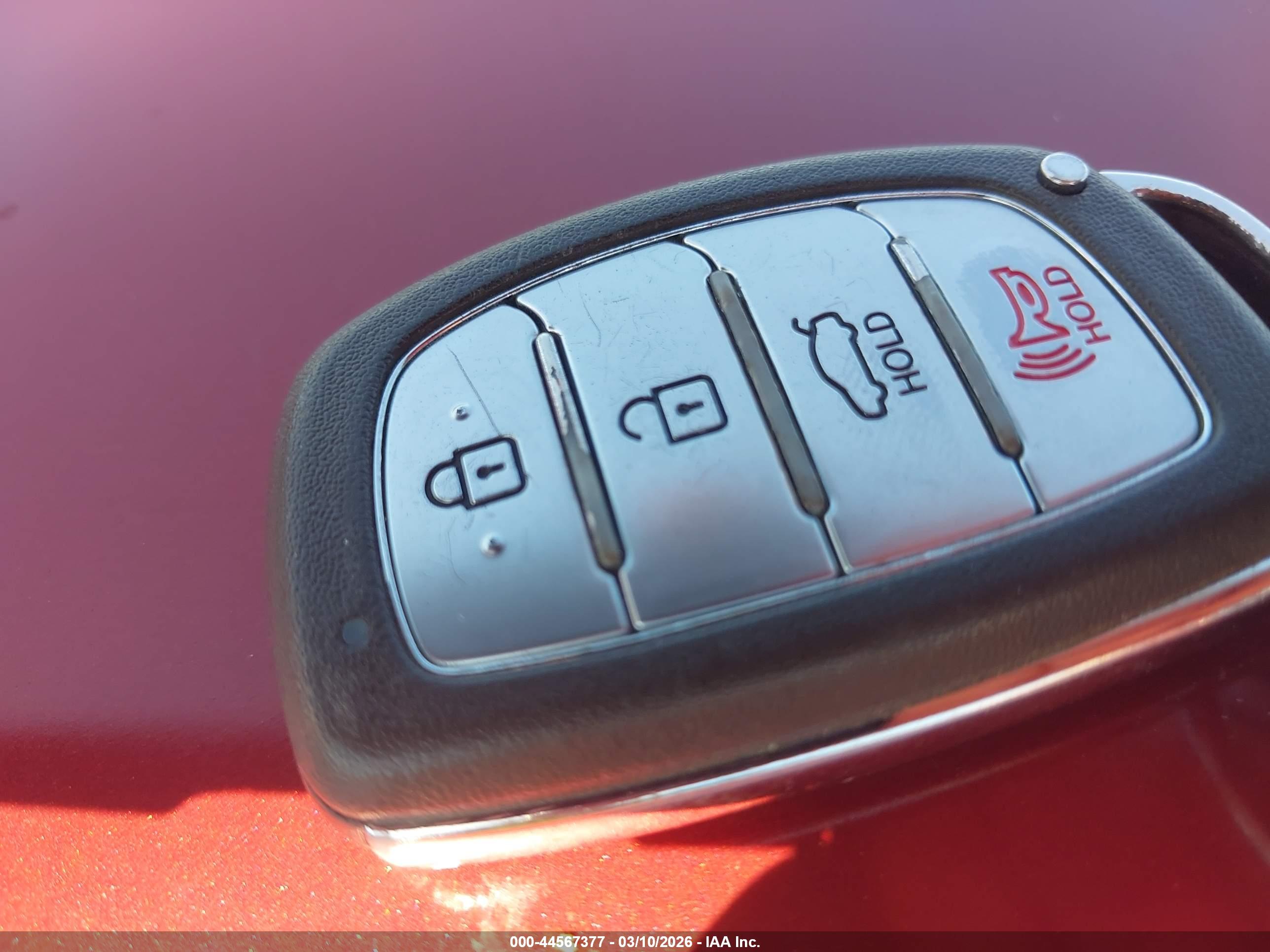 HYUNDAI ELANTRA image 11