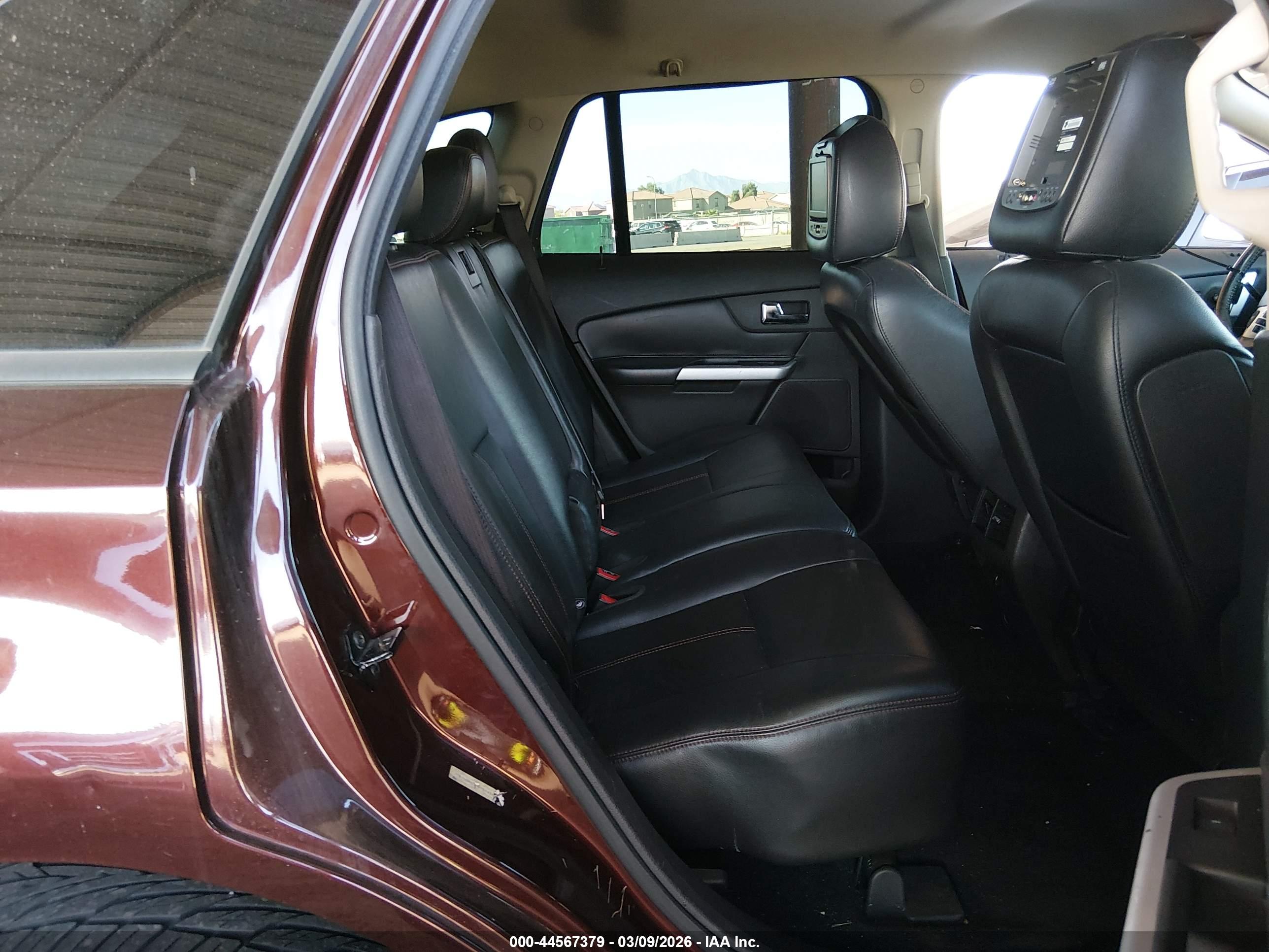 FORD EDGE image 8