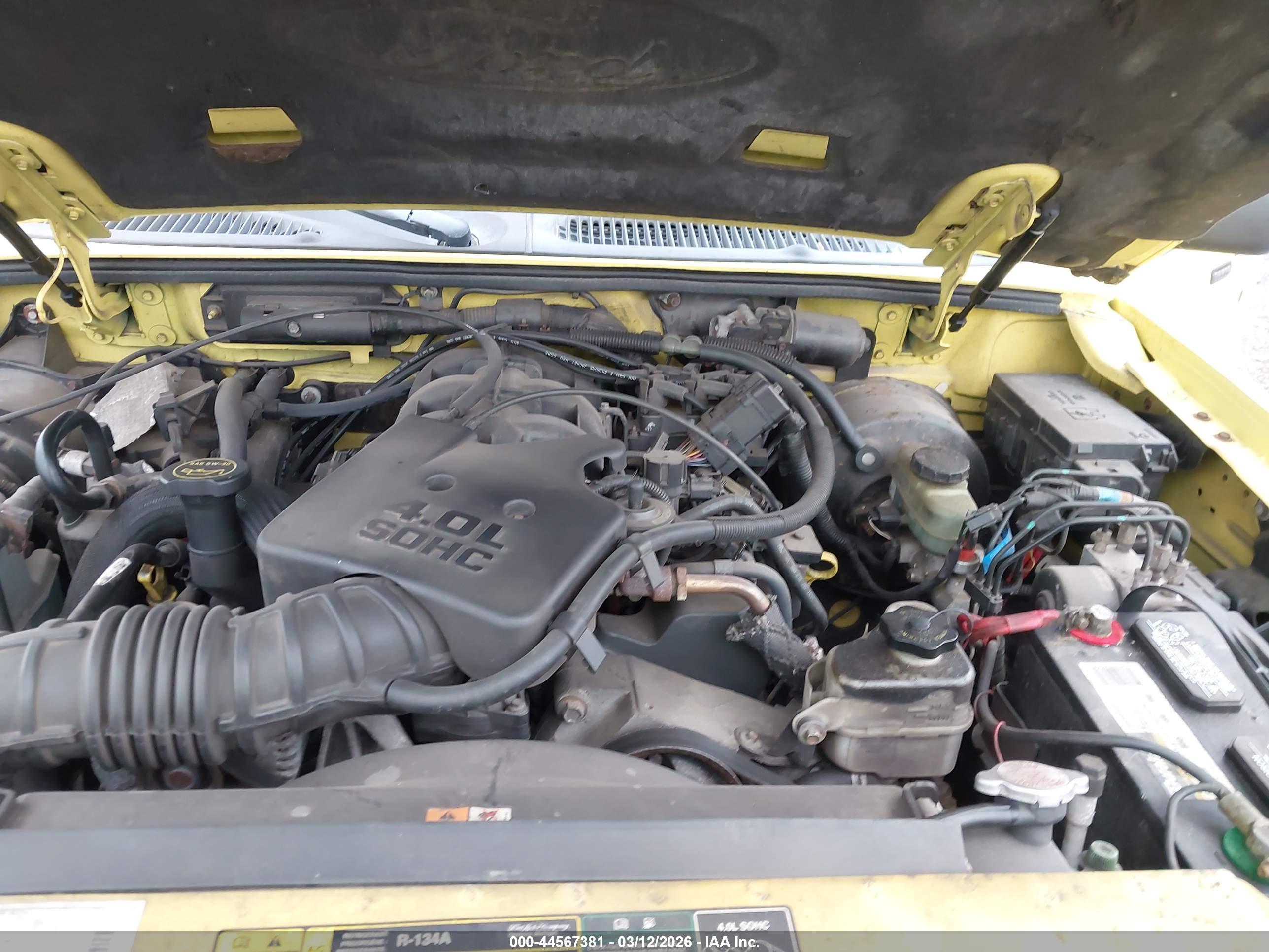 FORD EXPLORER image 10