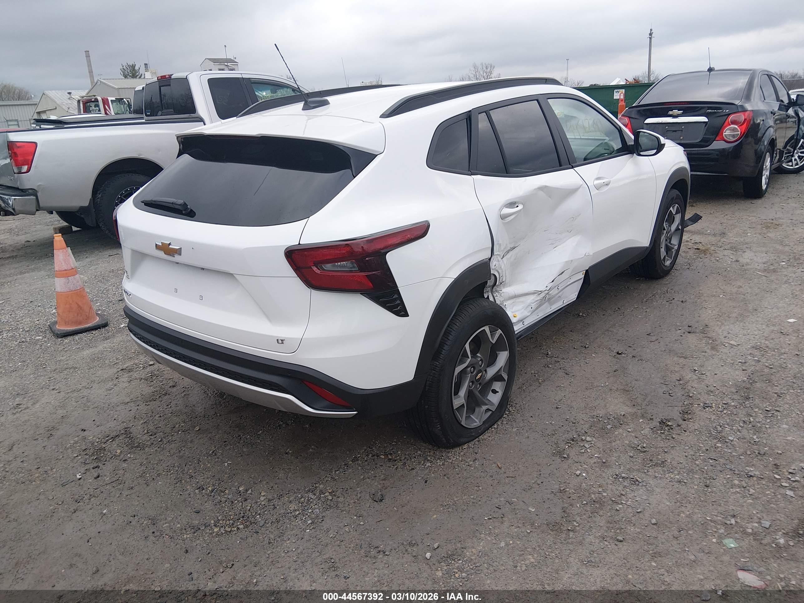 CHEVROLET TRAX image 4