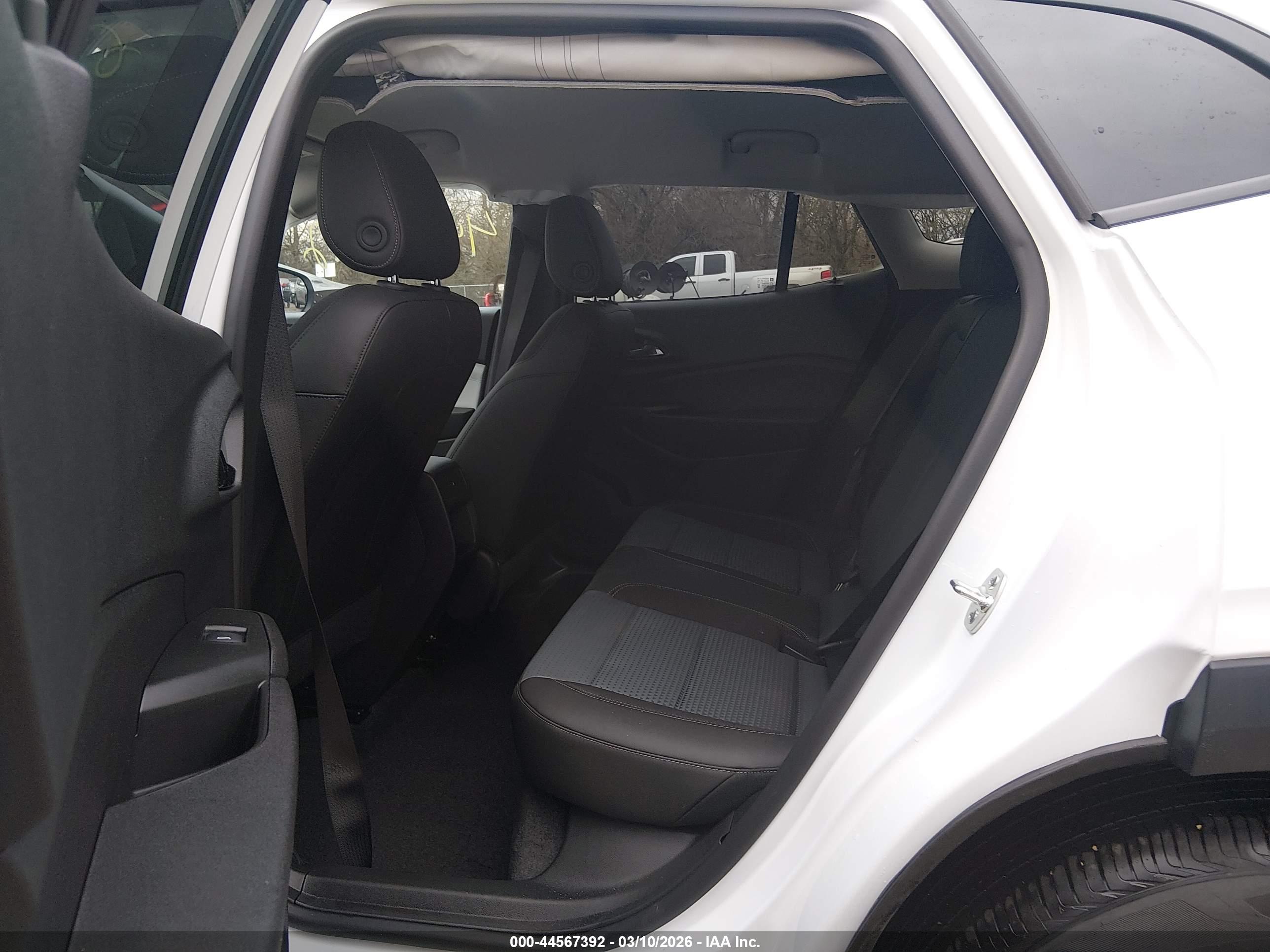 CHEVROLET TRAX image 8