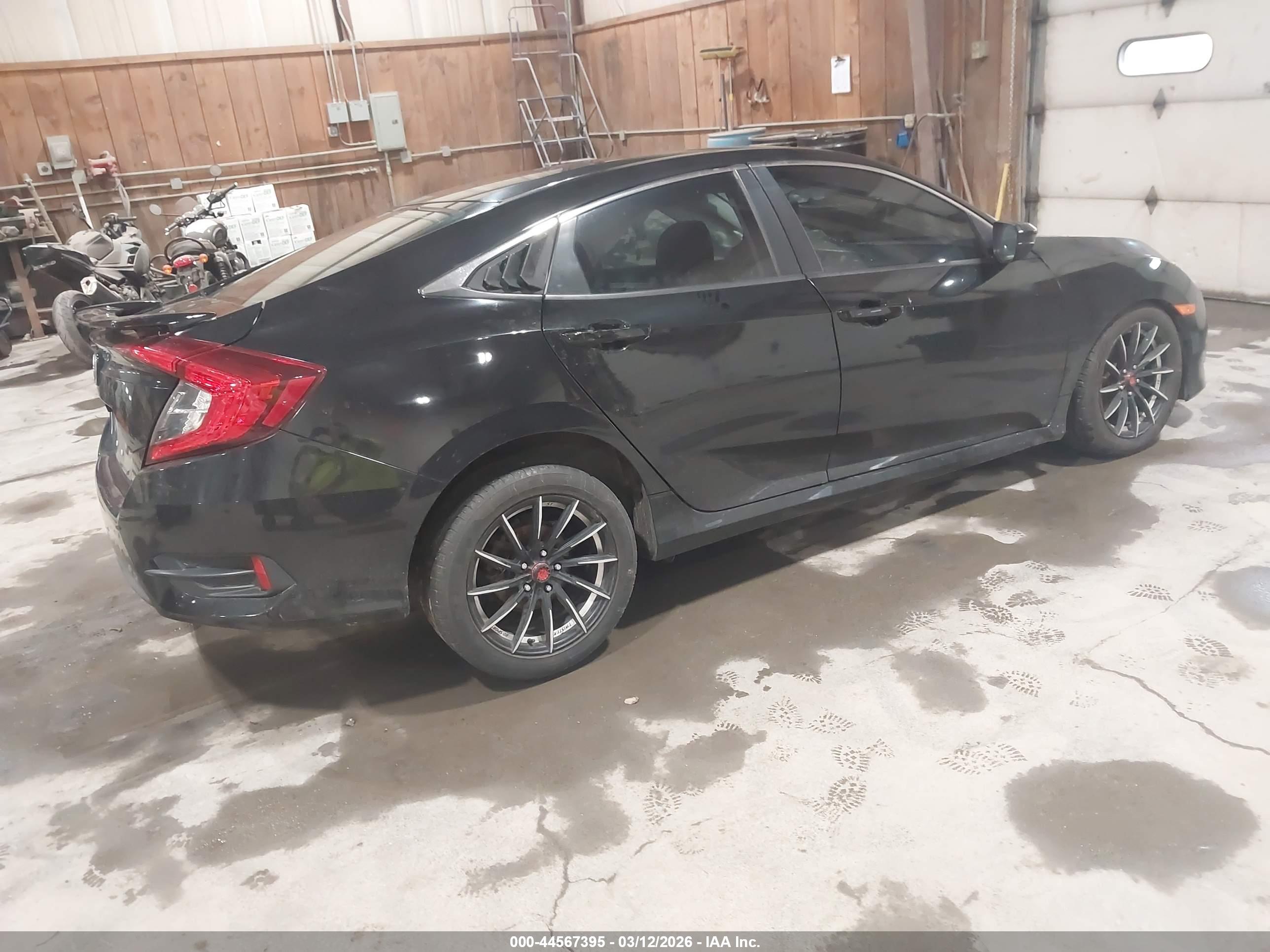 HONDA CIVIC image 4
