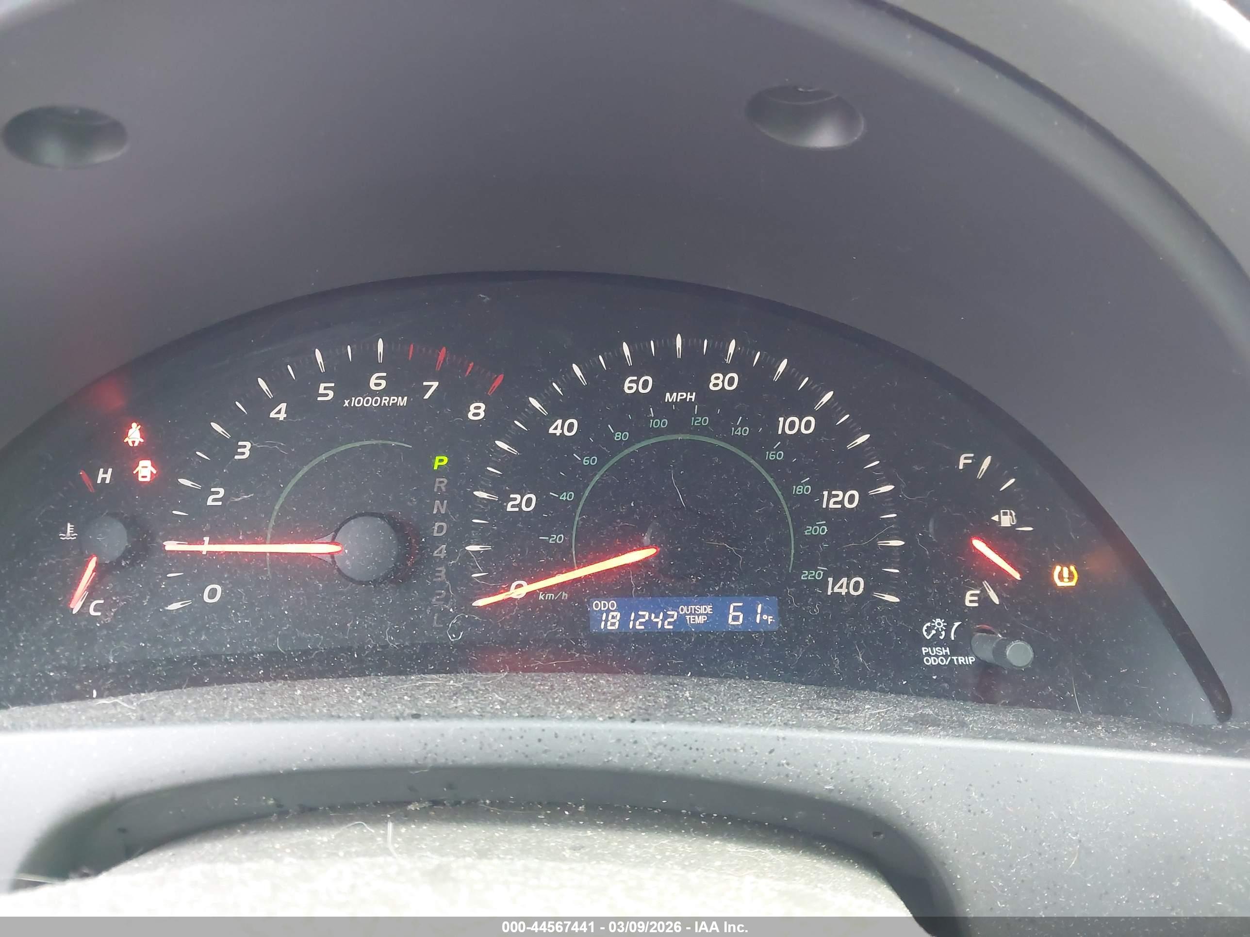 TOYOTA CAMRY image 7