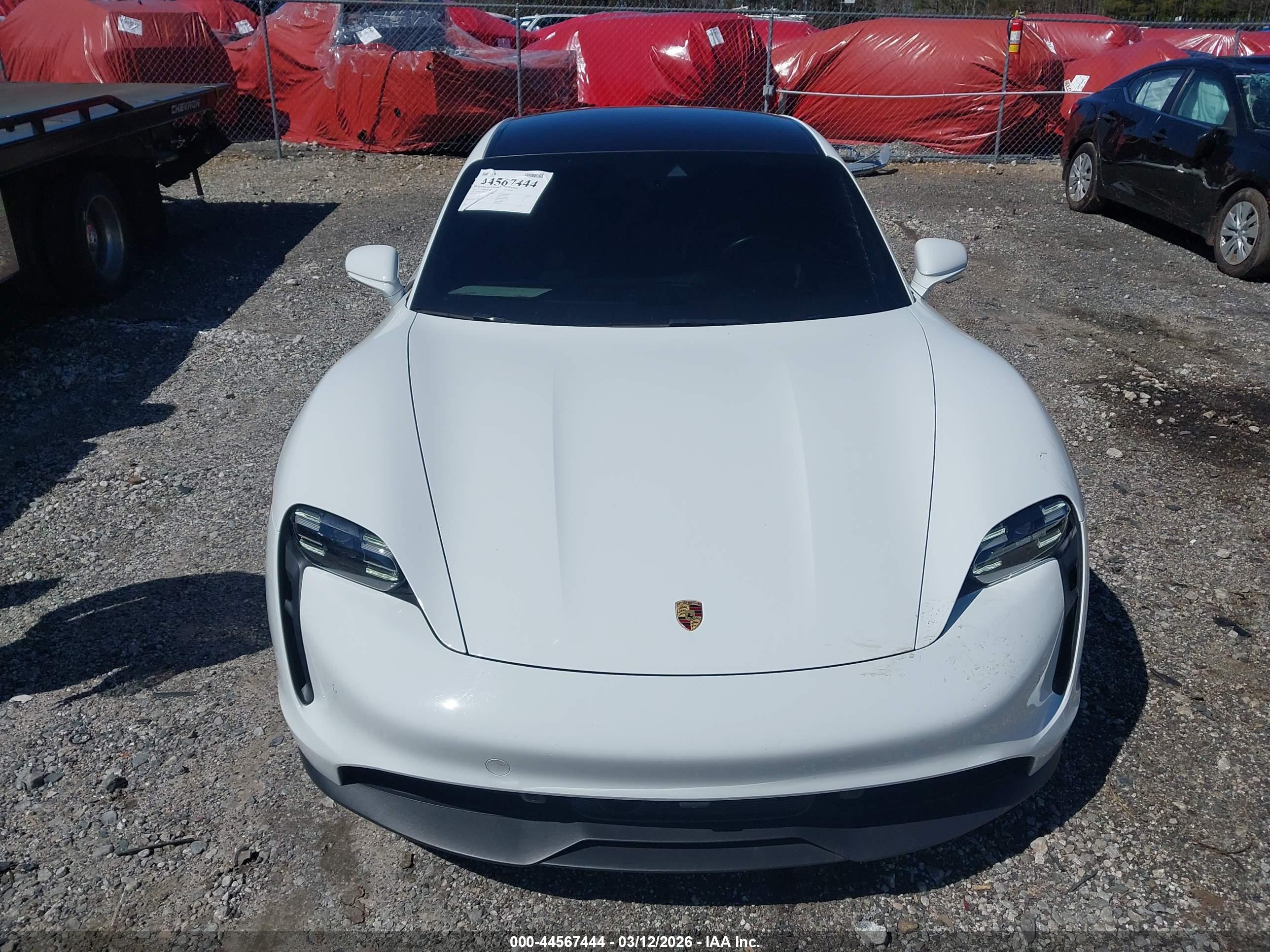 PORSCHE TAYCAN image 6