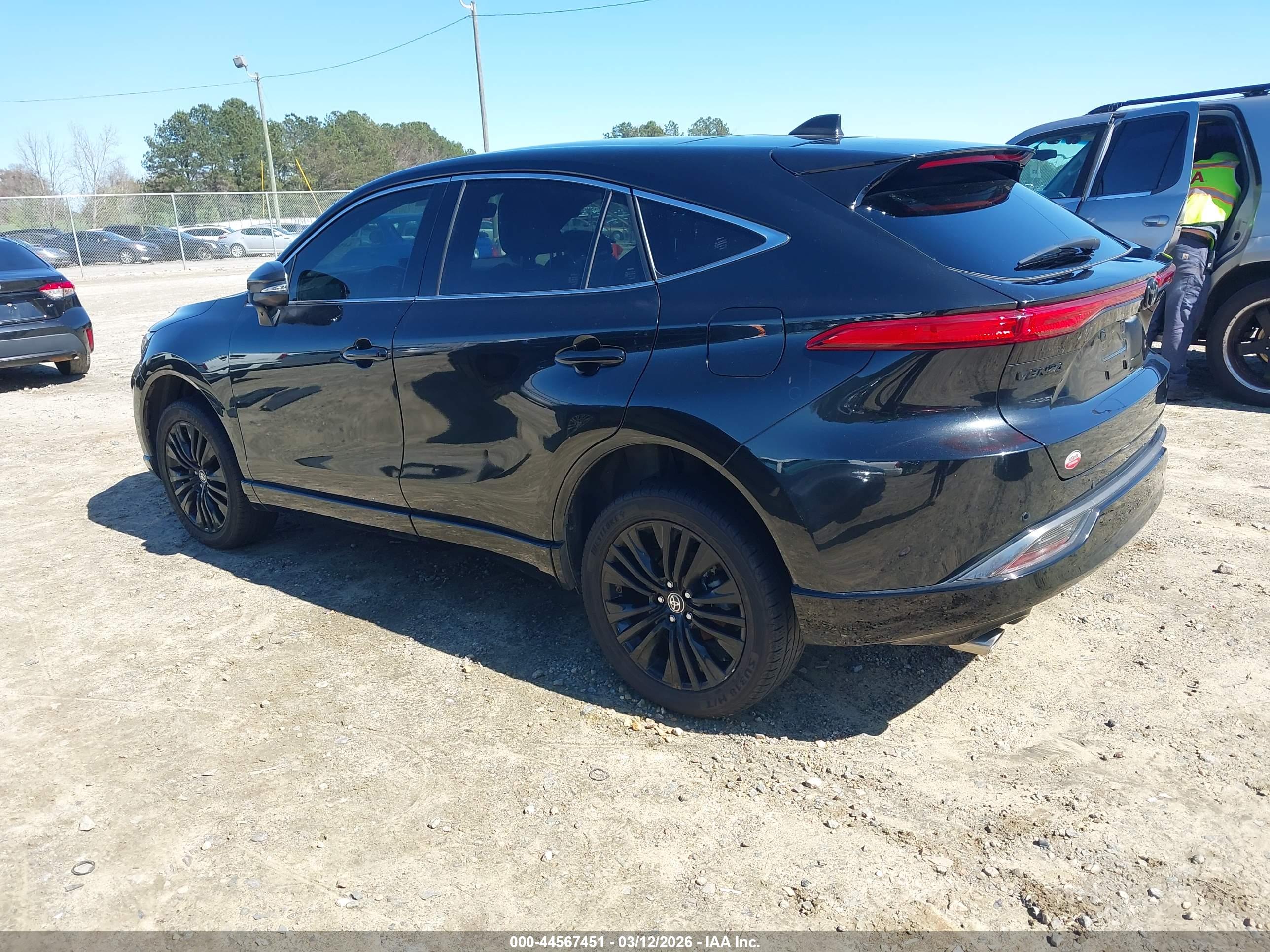 TOYOTA VENZA image 3