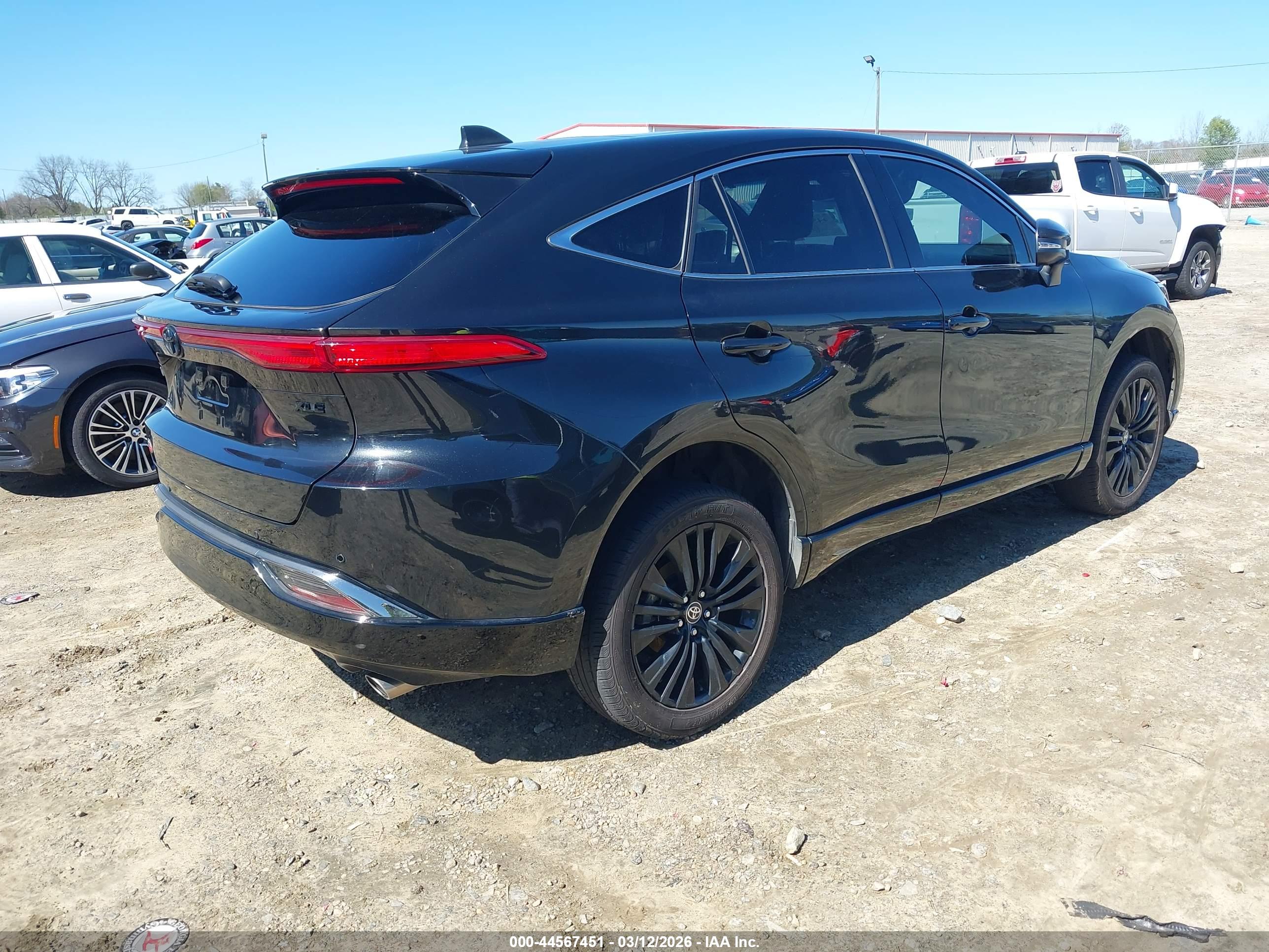 TOYOTA VENZA image 4